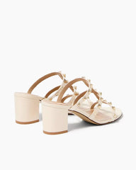 Woman Rockstud Leather Sandal