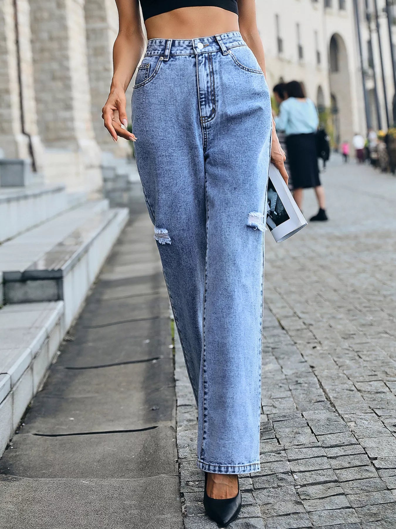 Distressed High Waist Jeans Secondary image