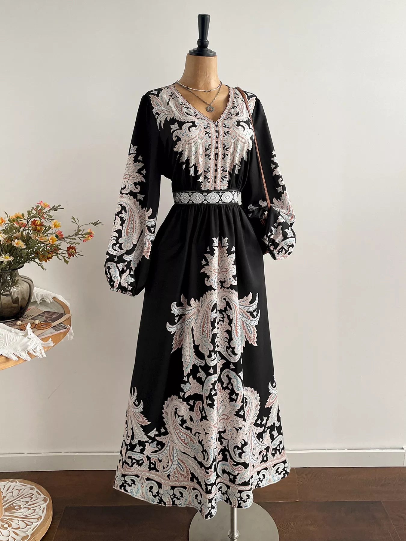 Plus Size Printed V-Neck Balloon Sleeve Dress Secondary image