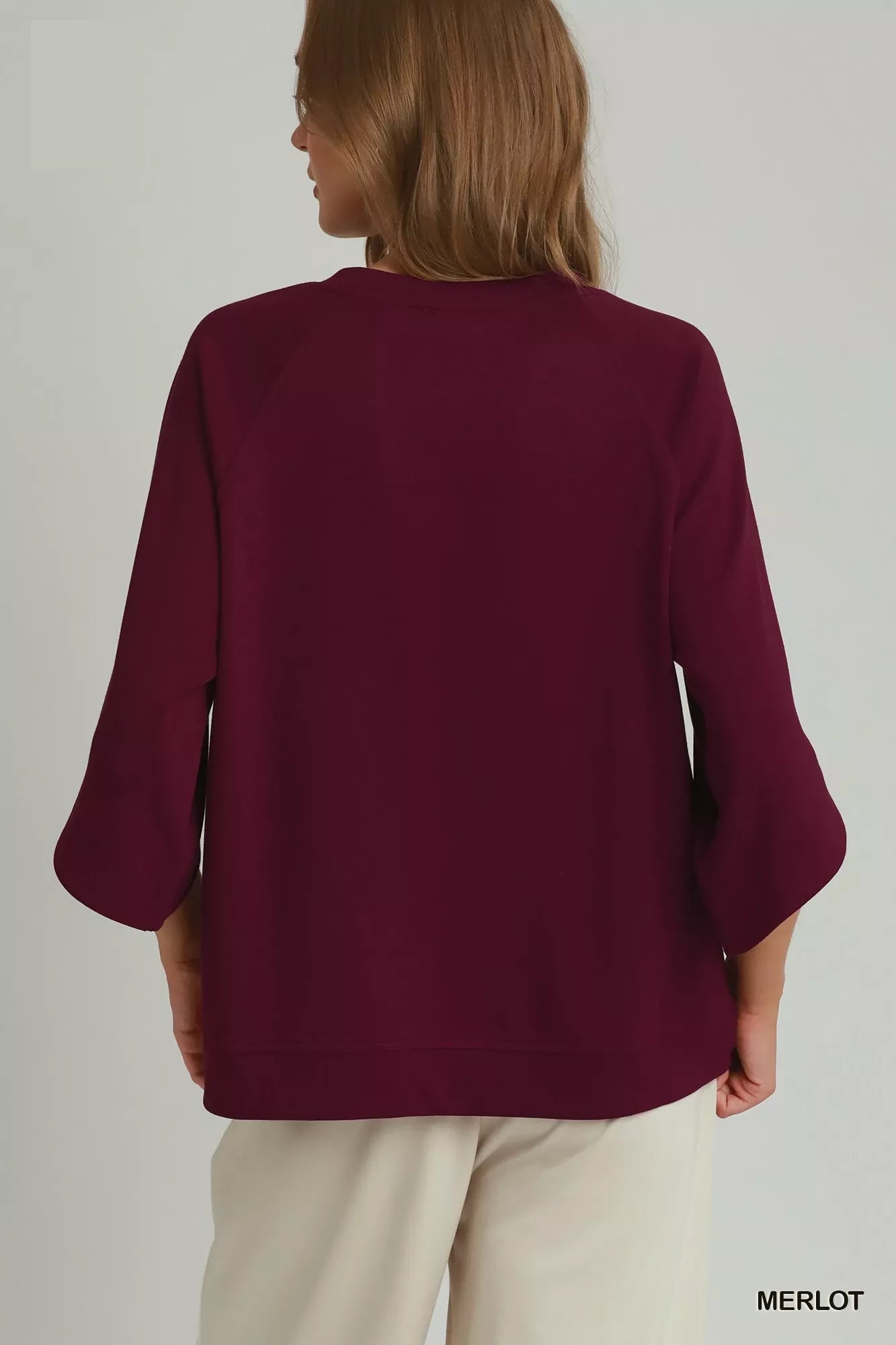 Umgee Round Hem Raglan Sleeve Top Secondary image