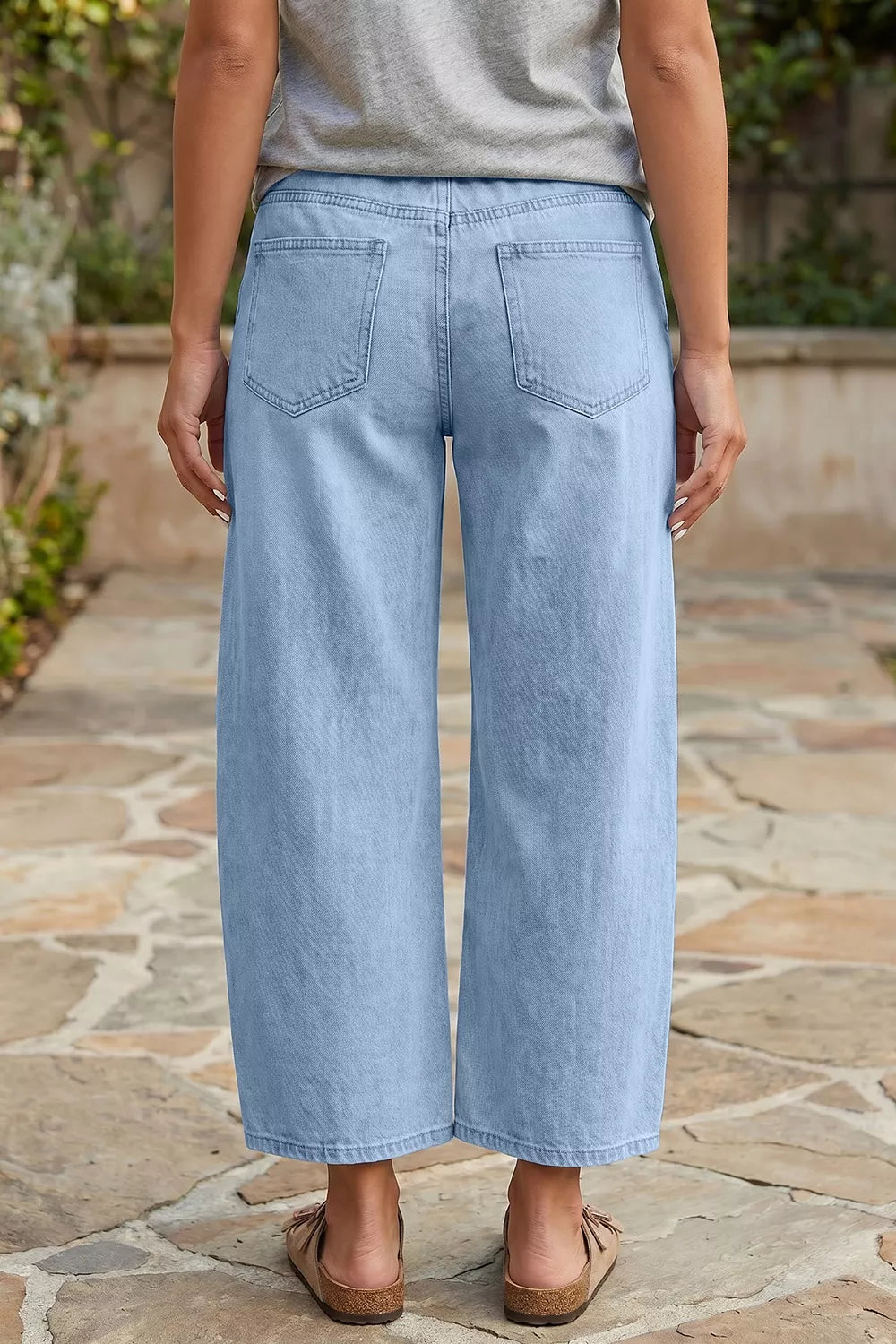 Wide Leg Cropped Jeans Secondary image