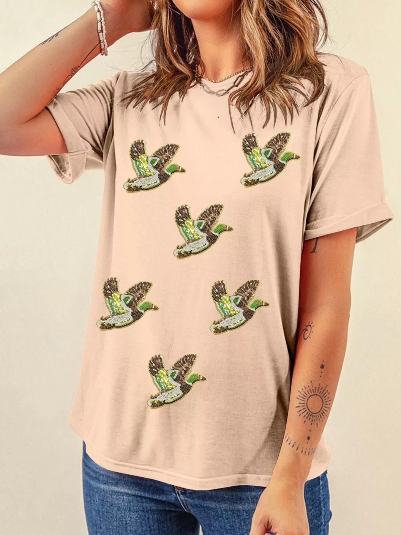Flying Mallard Sequin Patched Short Sleeve Tee Secondary image