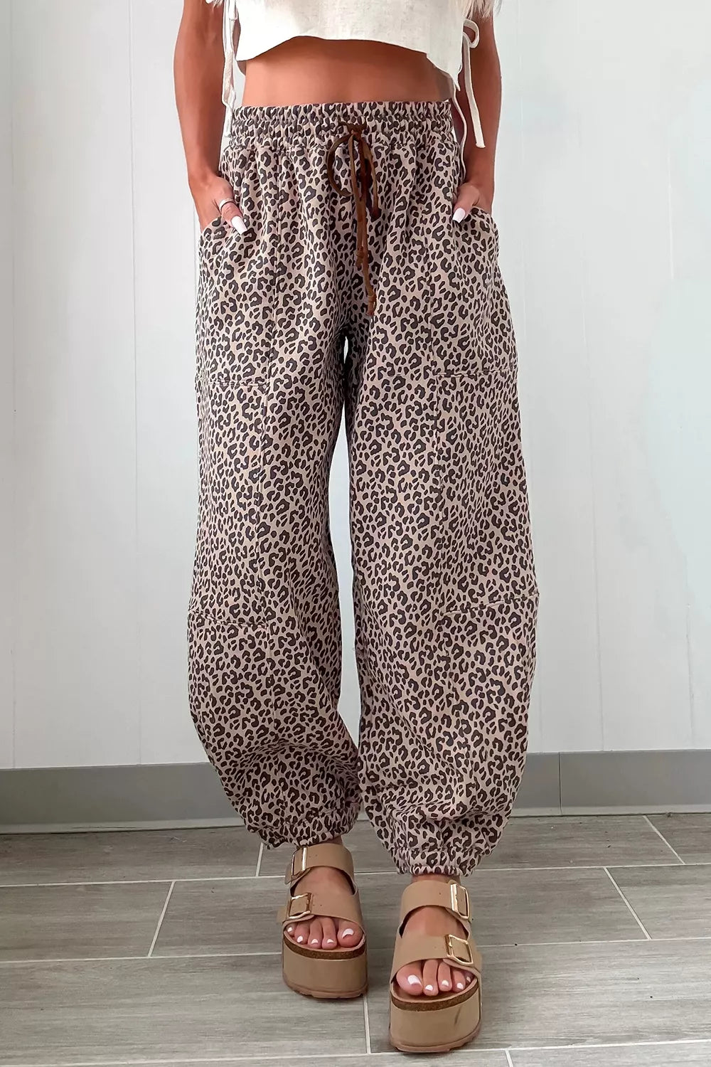 Leopard Print Elastic Waist Ankle Length Pants Secondary image