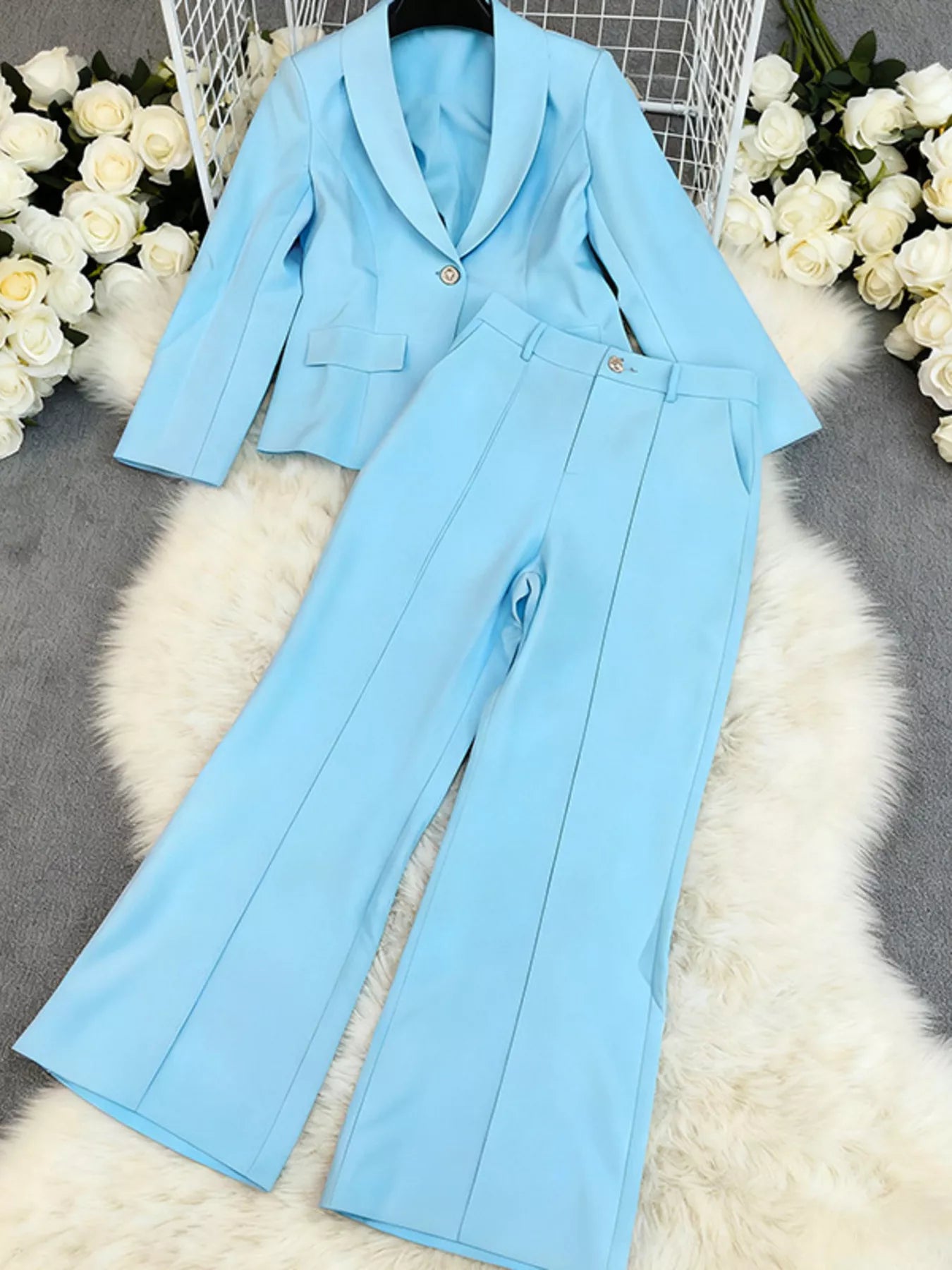 One Button Blazer and Pants Set Secondary image