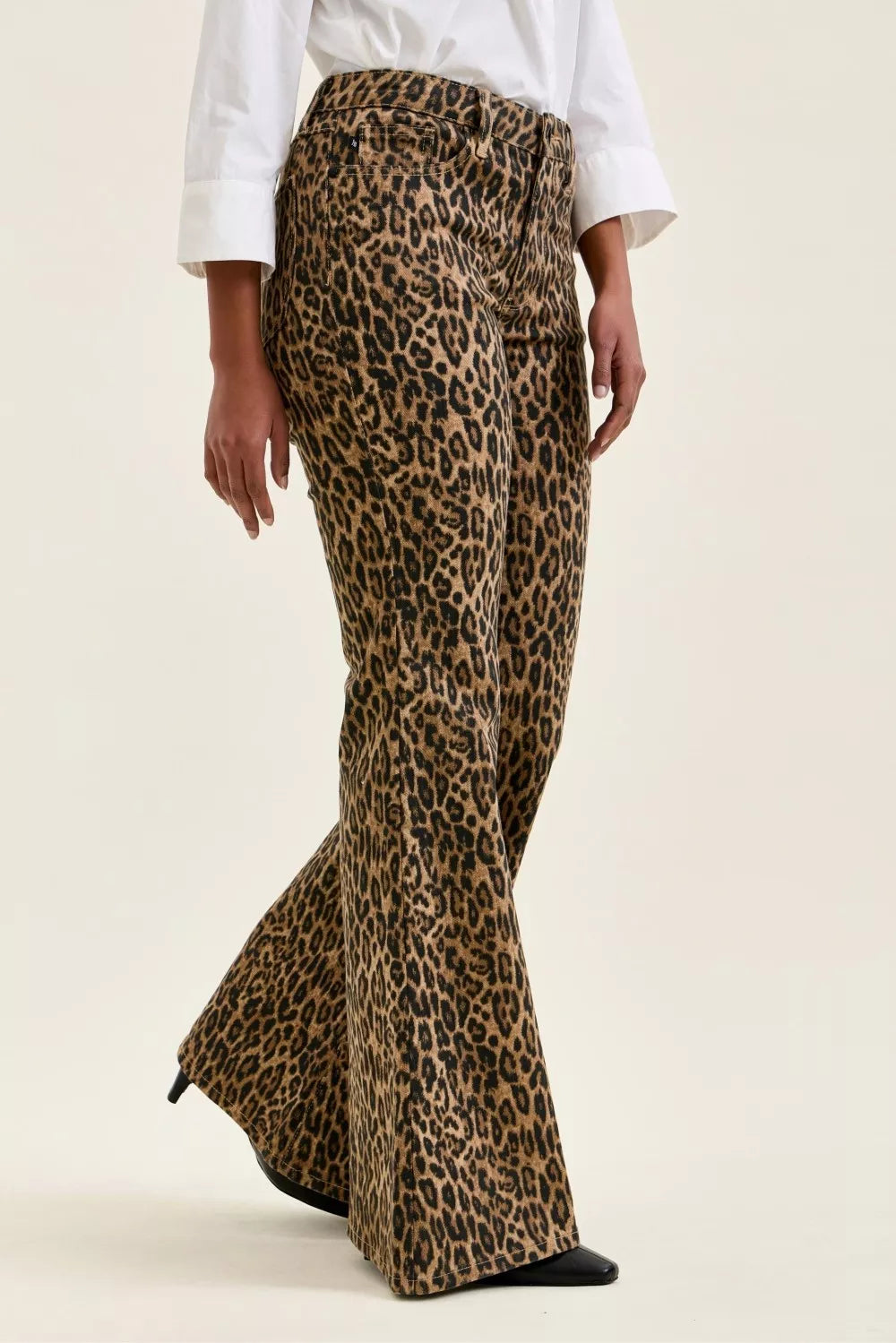 Judy Blue Mr Jaqueline Flare Print Leopard Jeans Secondary image