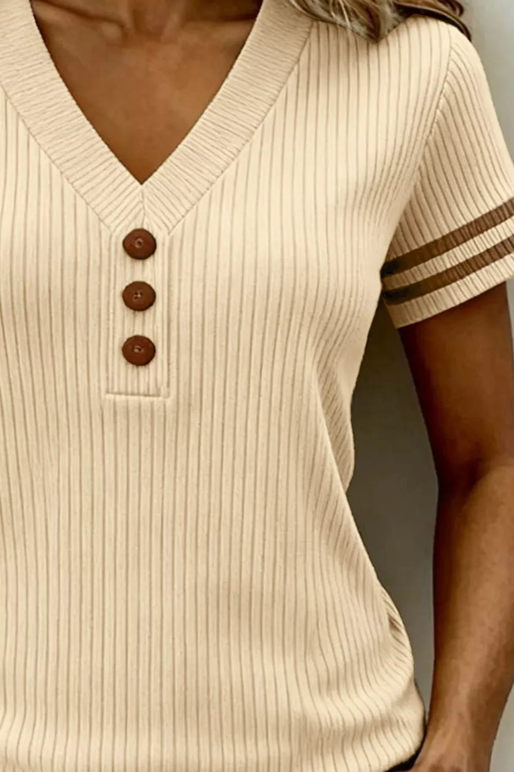 Ribbed V-Neck Knit Top Secondary image
