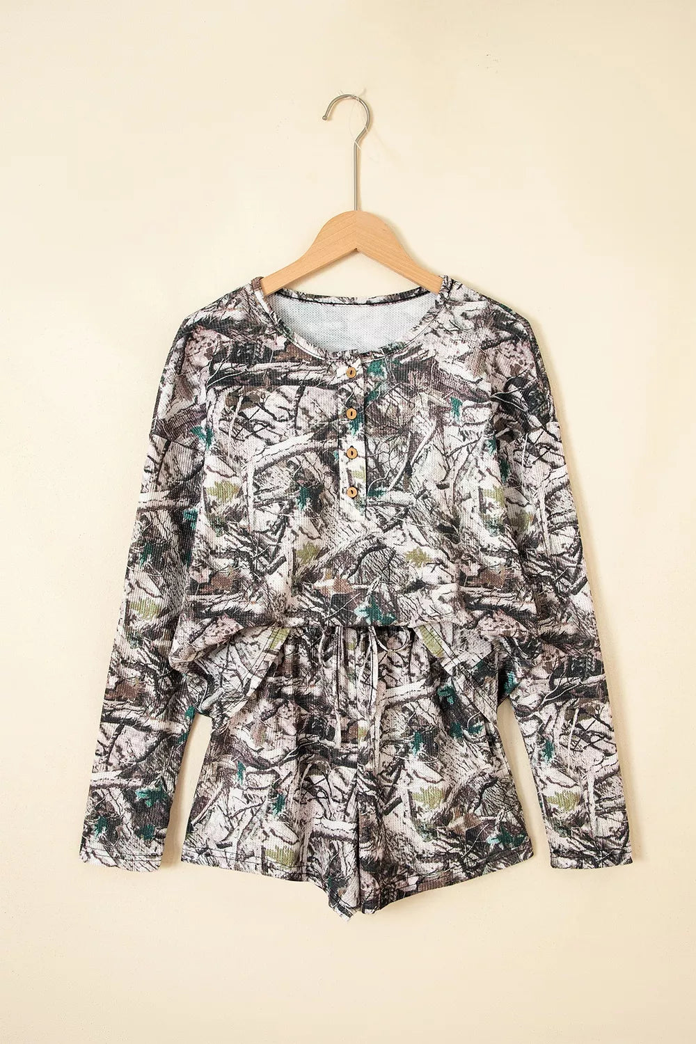 Camo Long Sleeve Top Elastic Waist Shorts Two Piece Set - photo 5
