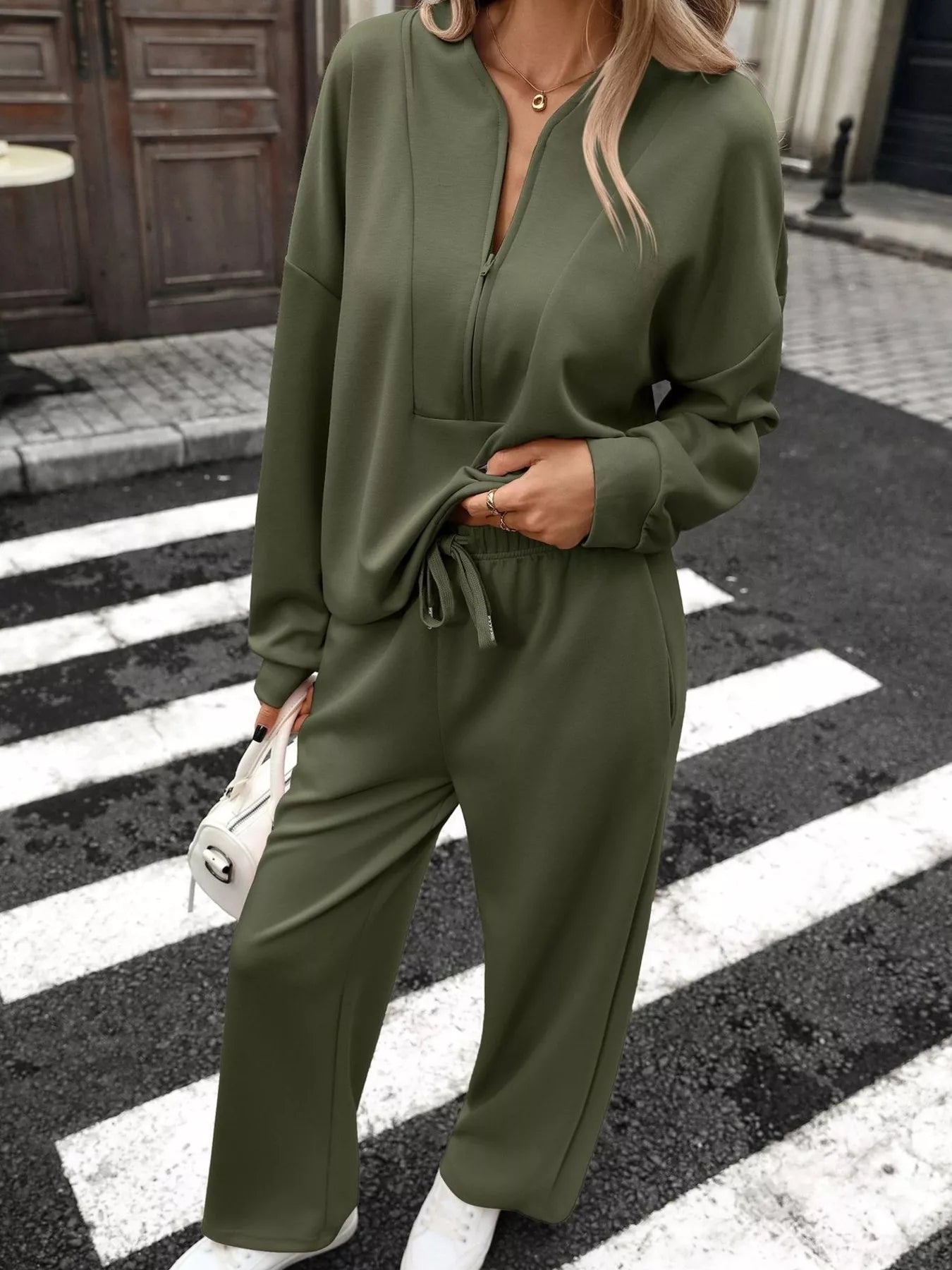 Half Zip Sweatshirt and Wide-Leg Pants Set Secondary image