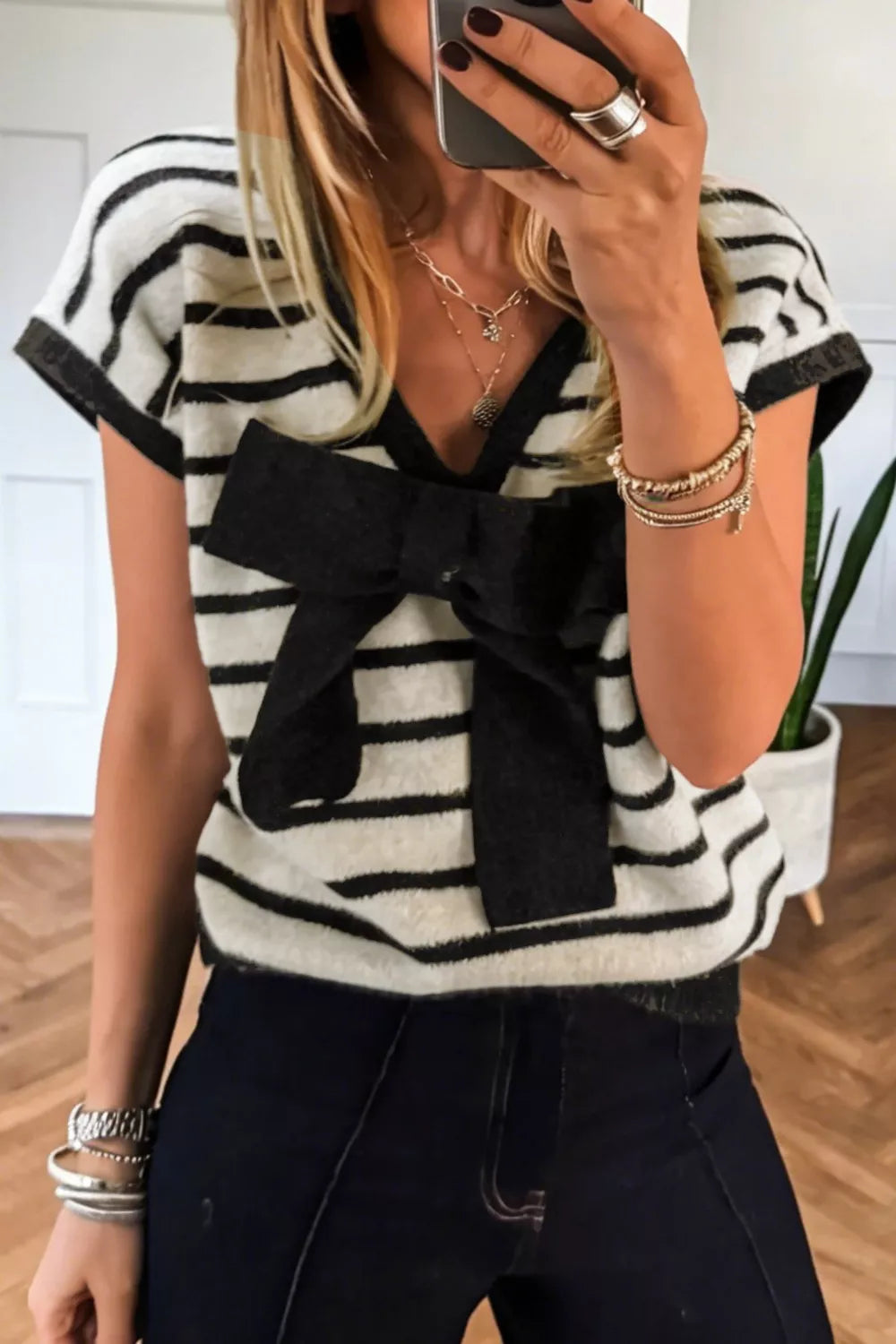 Stripe Bow Applique Short Sleeve Sweater Secondary image