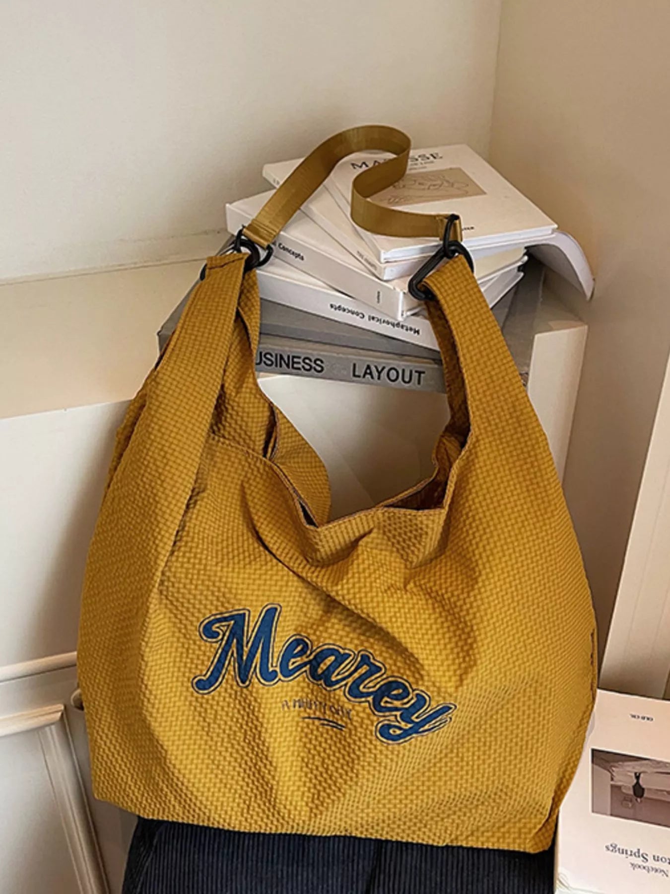 Nylon Casual Shoulder Bag Secondary image