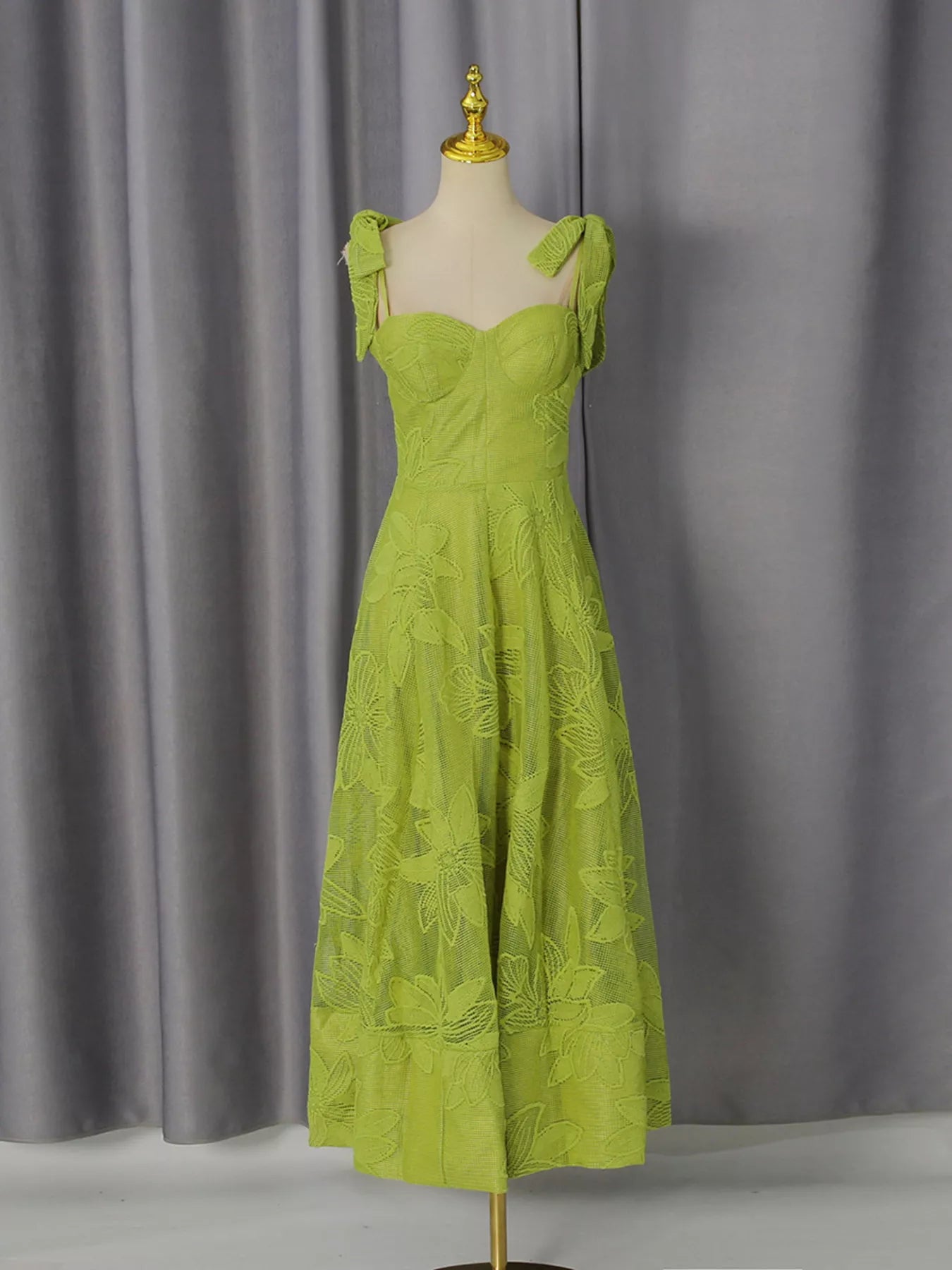 Sweetheart Neck Tie-Strap Dress Secondary image