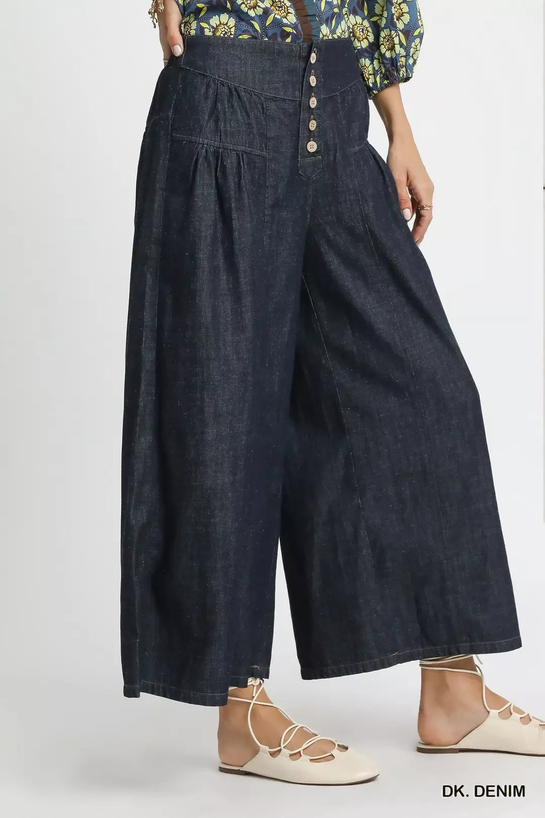 Umgee Stone Washed Wide-Leg Button-Front Culottes Secondary image