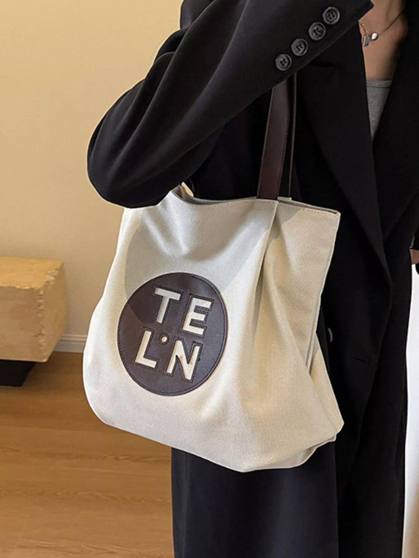 Contrast Canvas Shoulder Bag Secondary image