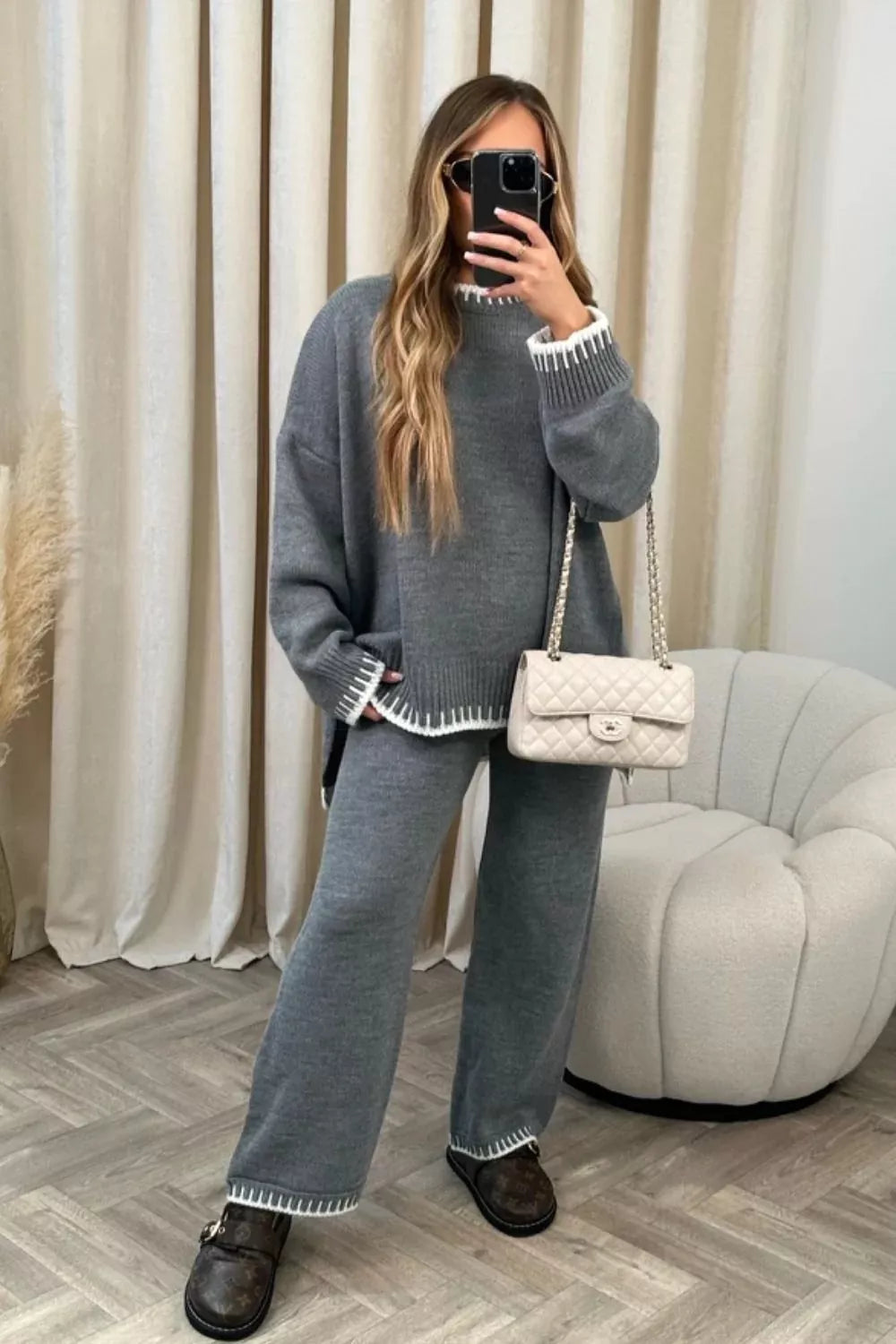 Contrast Trim Round Neck Top and Pants Sweater Set Secondary image