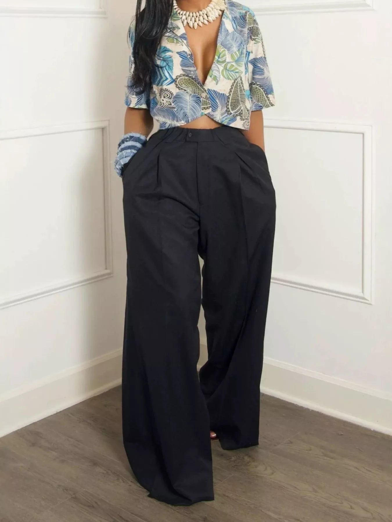 Wide Leg Pleated Pants Secondary image