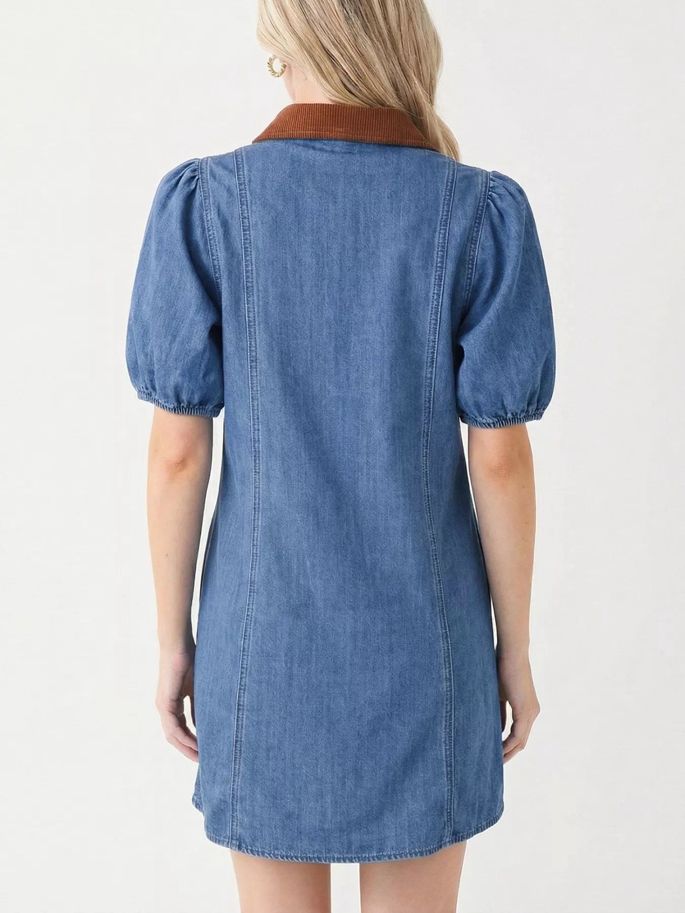 Button-Down Short Sleeve Denim Dress Secondary image