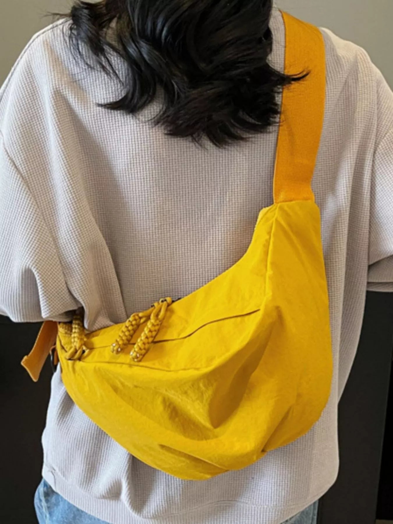 Casual Lightweight Nylon Sling Bag Secondary image