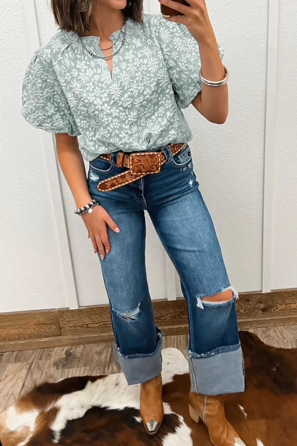 Floral Textured Jacquard Puff Sleeve Blouse Secondary image