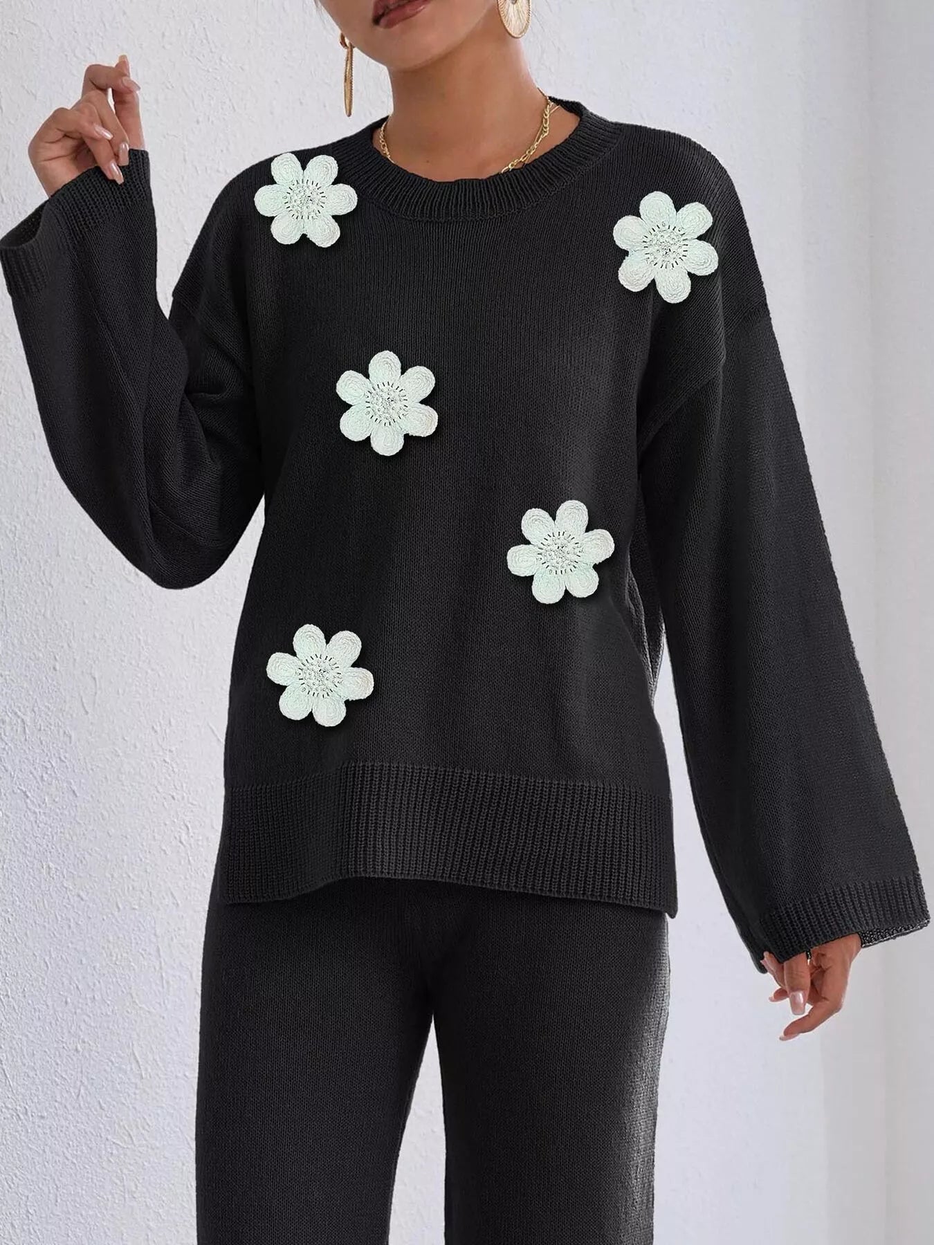 Floral Applique Crew Neck Sweater Secondary image