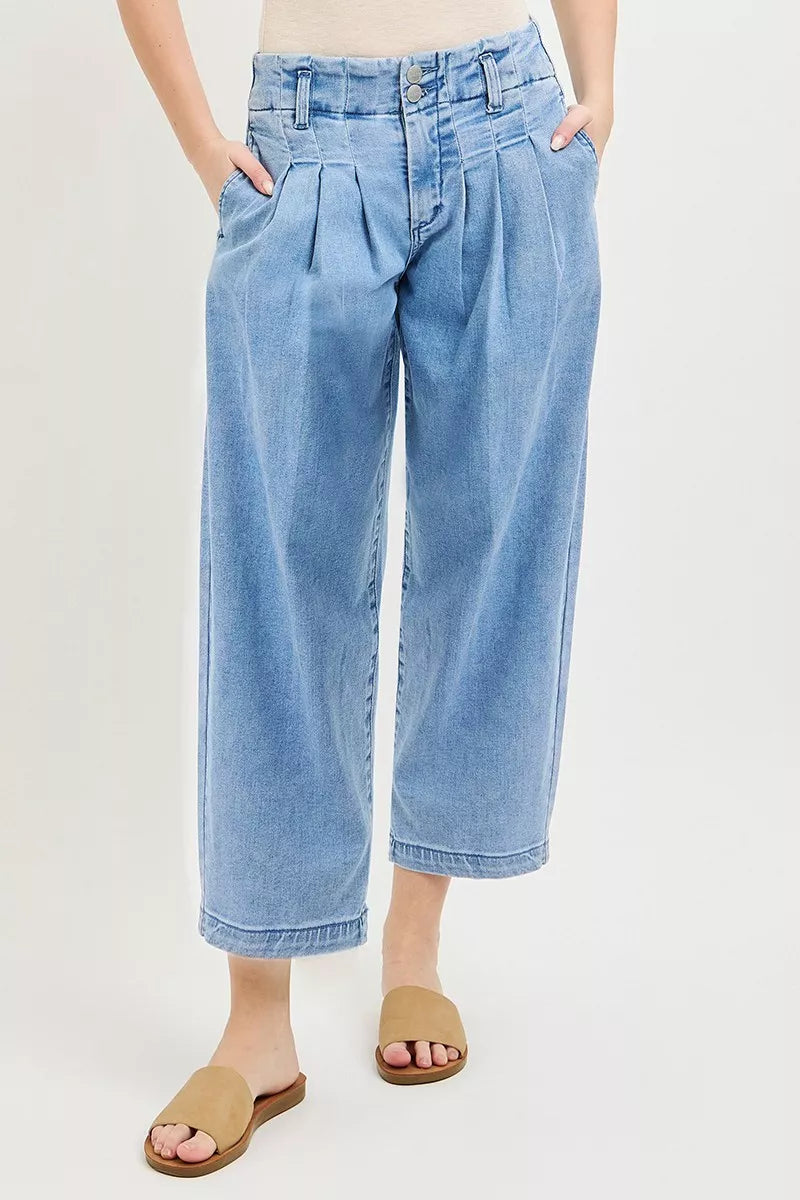 RISEN Slouchy Crop Barrel Pleated Jeans Secondary image