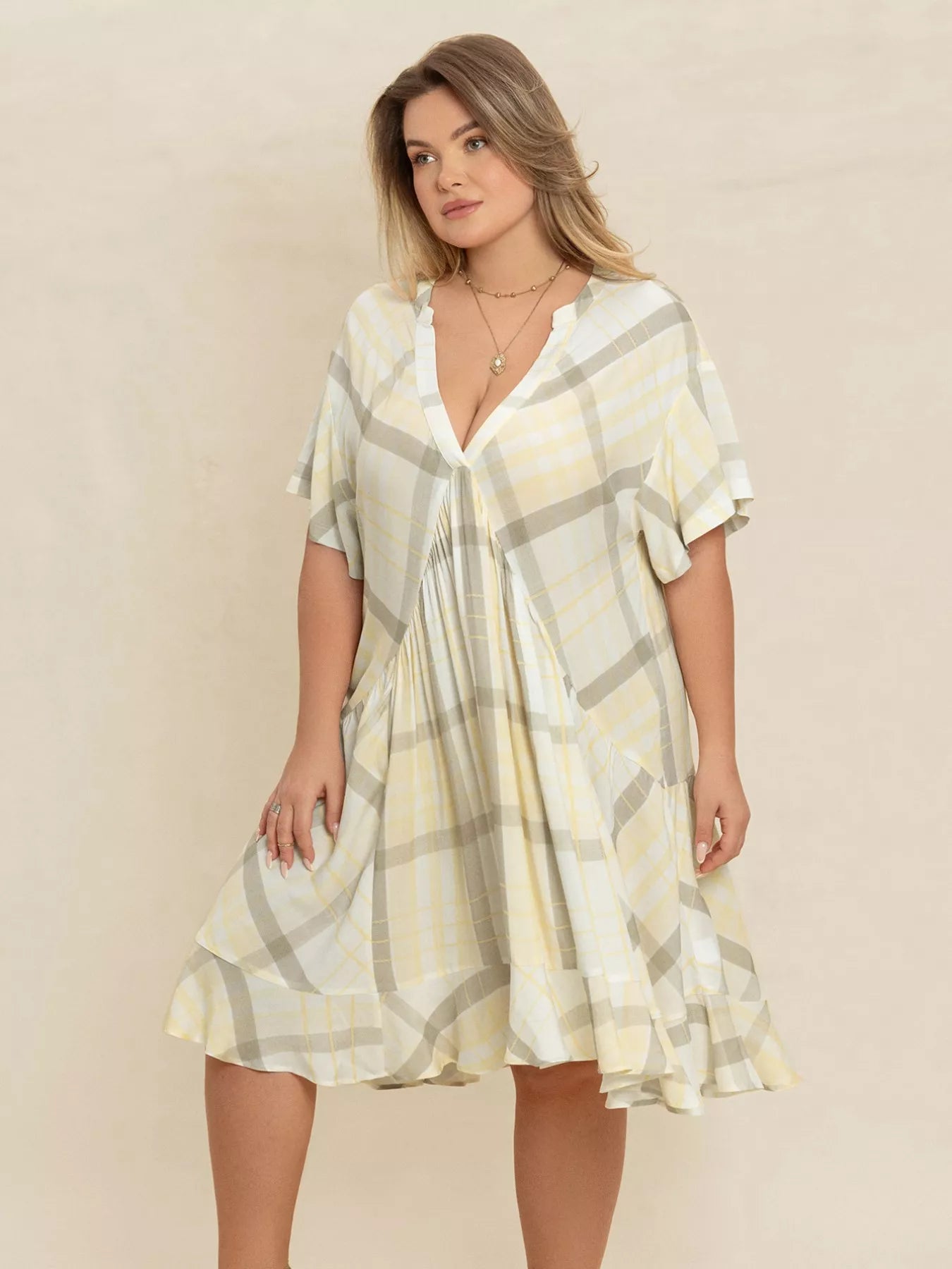 Plus Size Plaid Flutter Sleeve Dress Secondary image