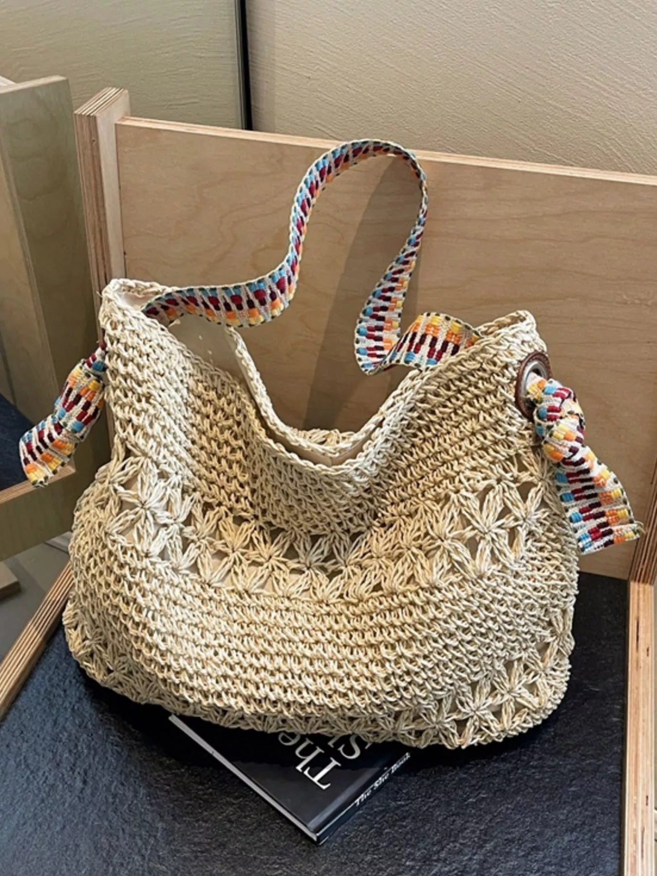 Woven Straw Shoulder Bag Secondary image