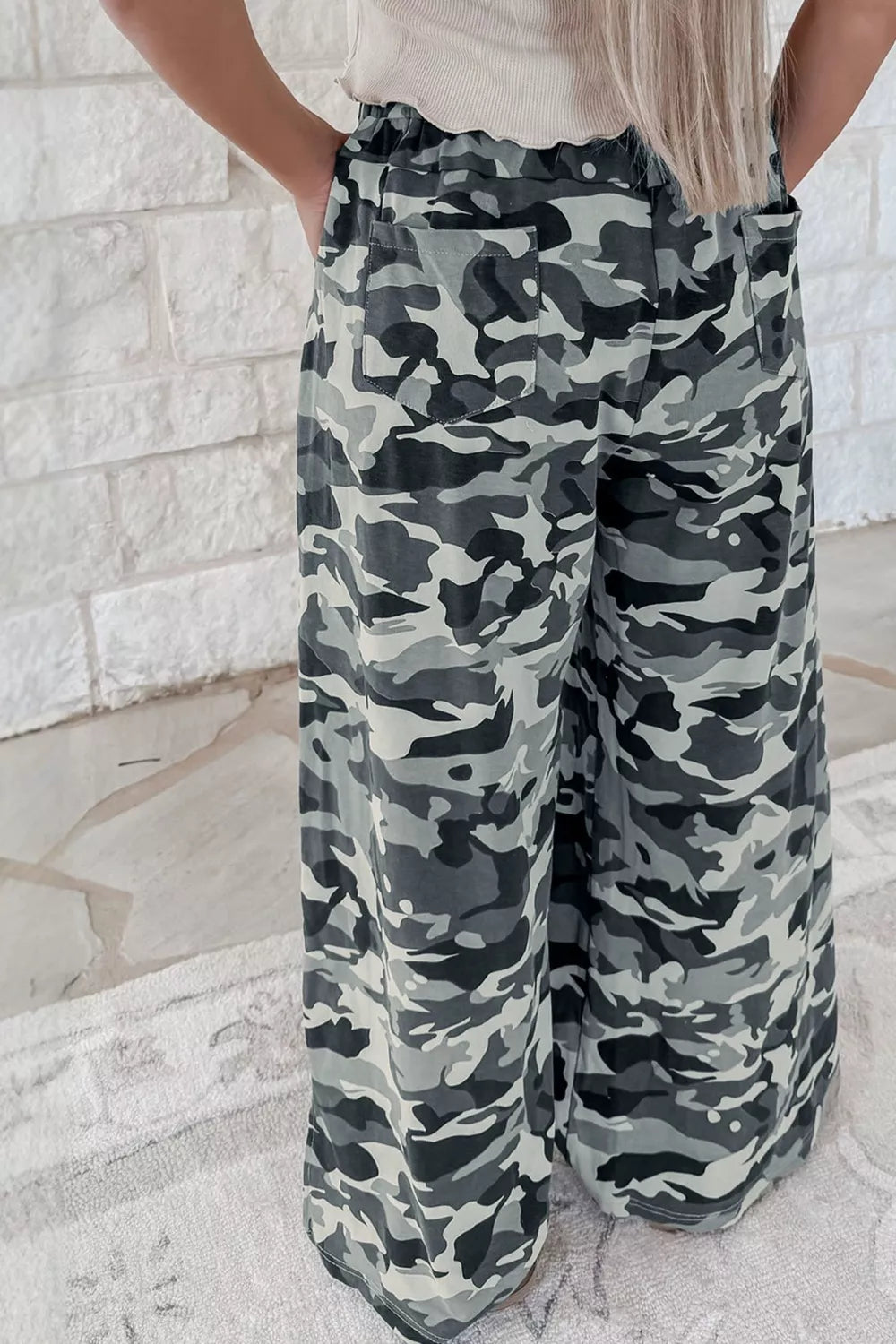 Camouflage Print Drawstring Casual Pants Secondary image