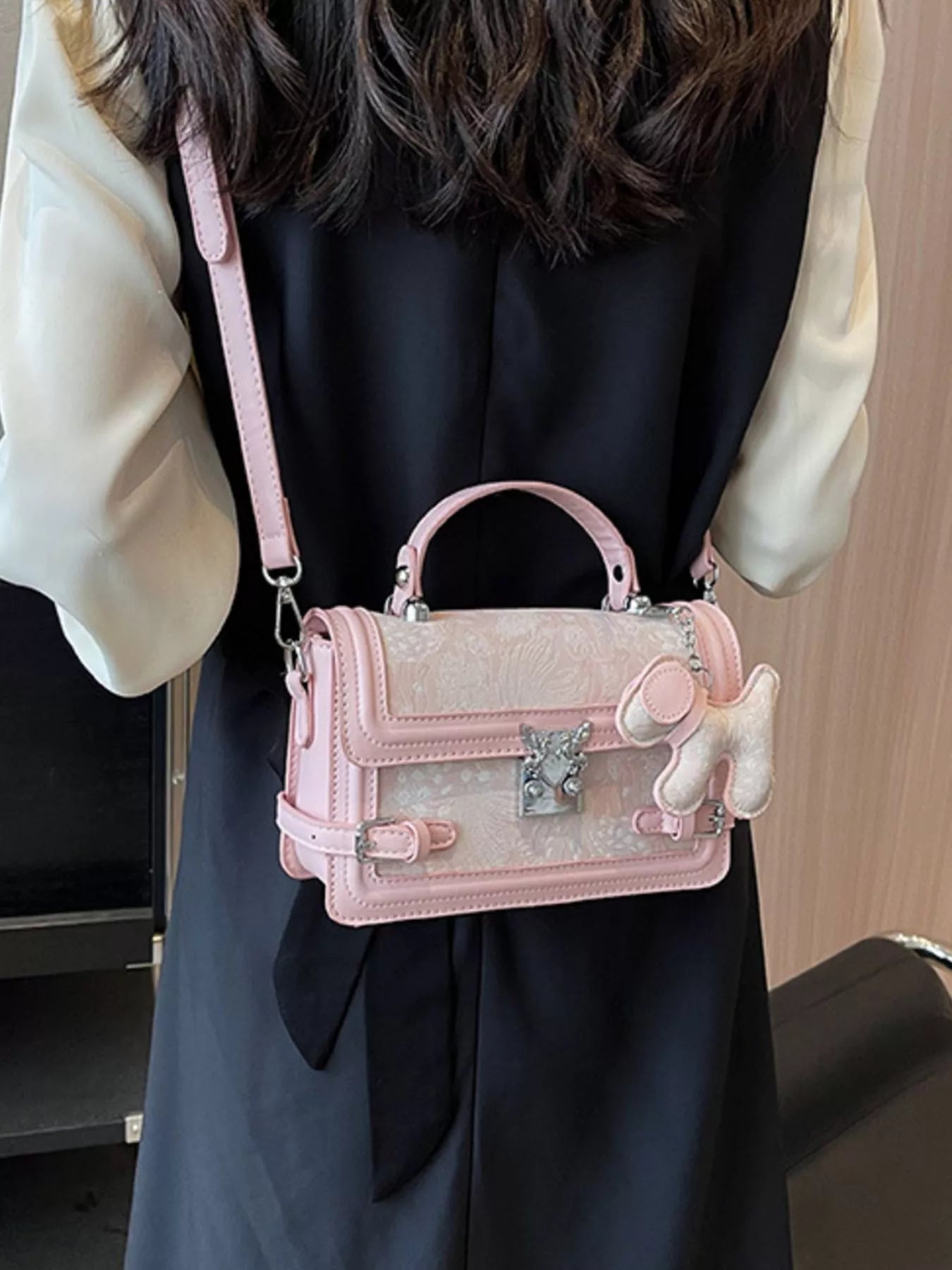 Adjustable Strap Flap Crossbody Bag Secondary image
