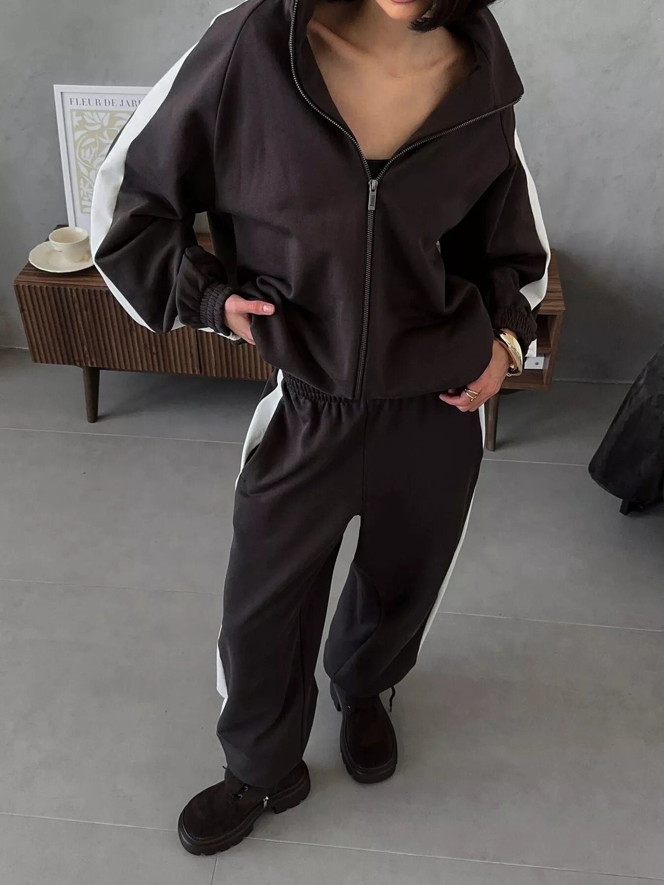 Contrast Side Stripe Zip Up Top and Pants Set Secondary image