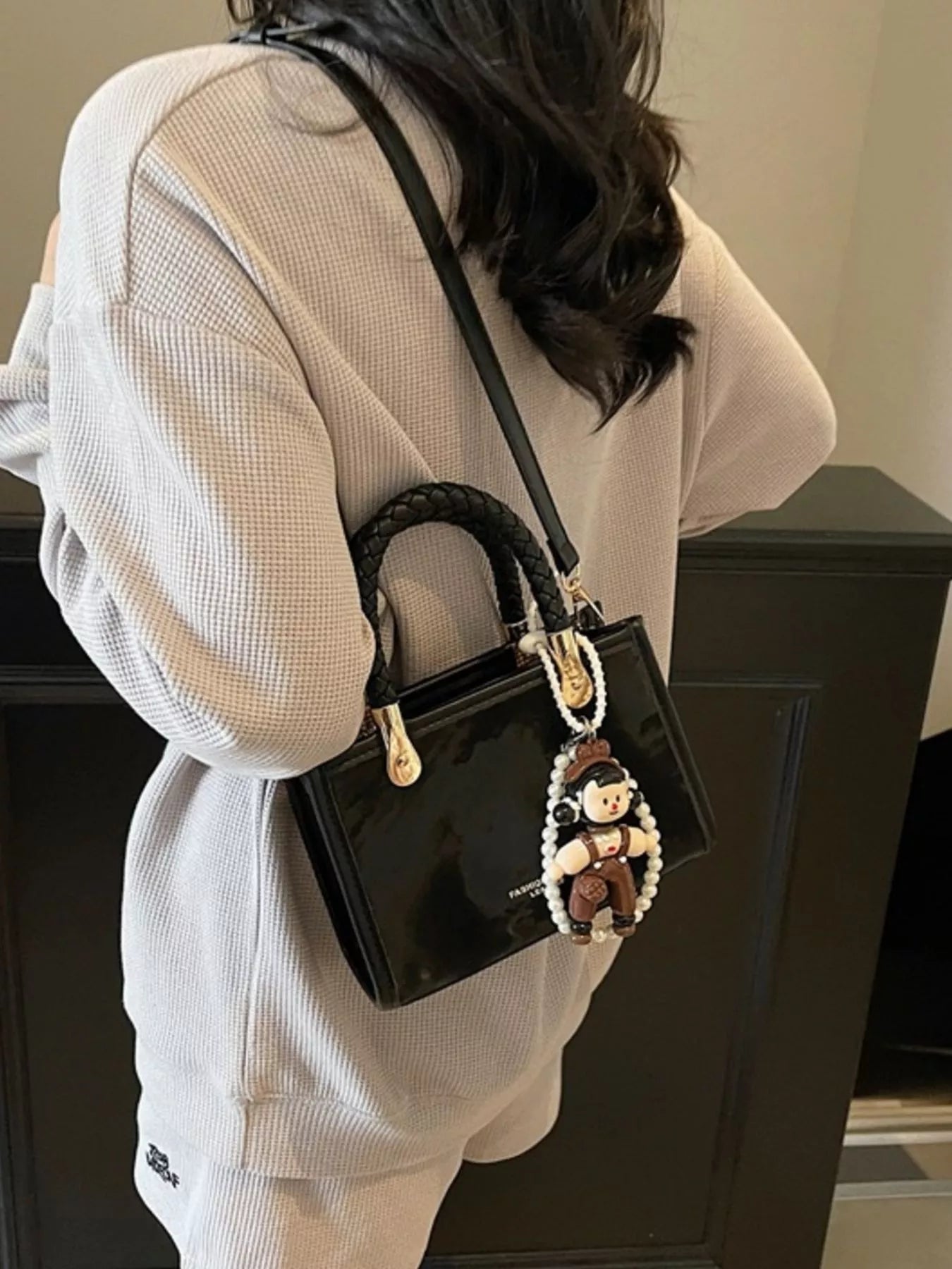Braided Handle Crossbody Bag Secondary image