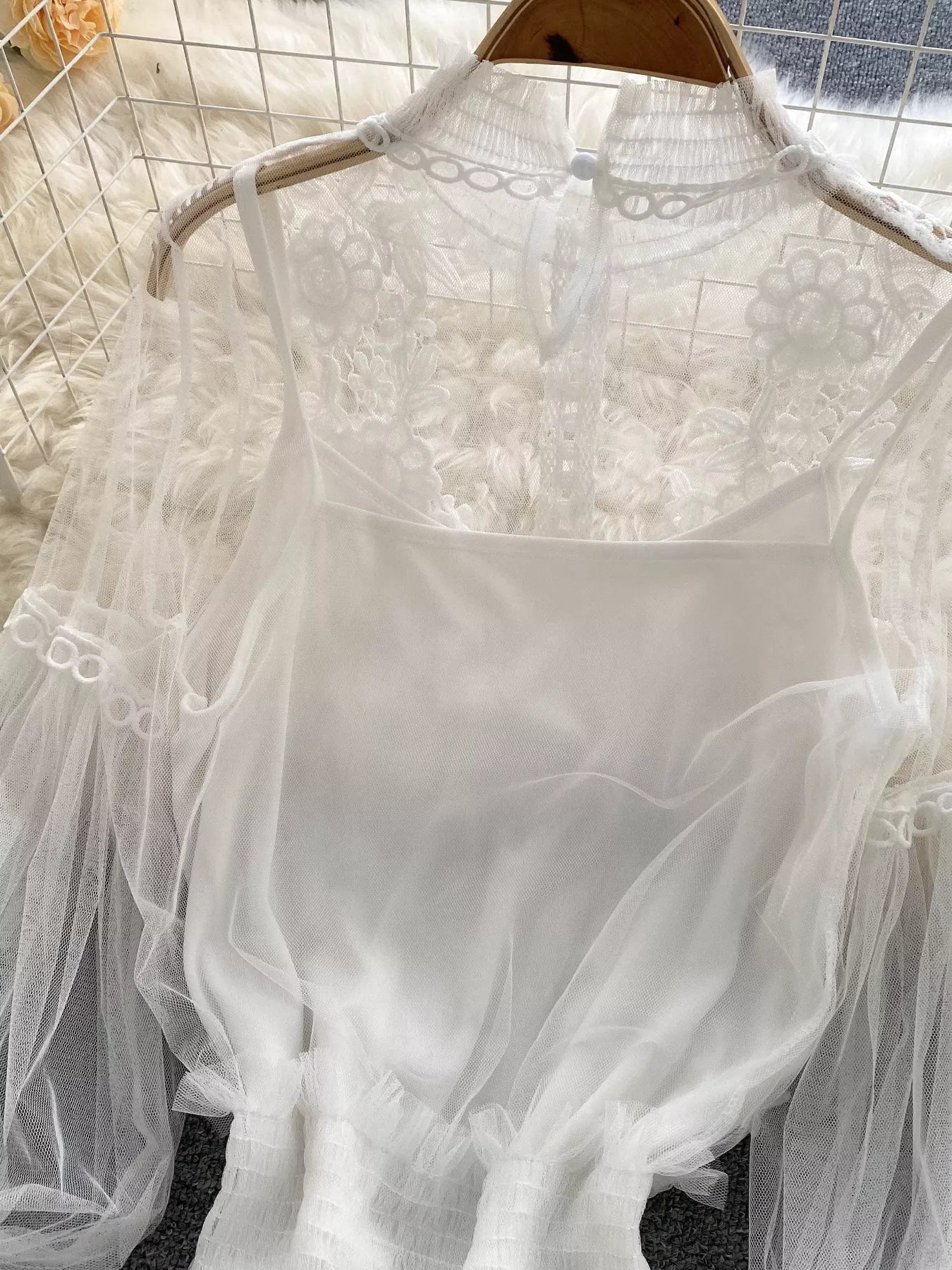 Floral Lace Blouse & Cami Set Secondary image