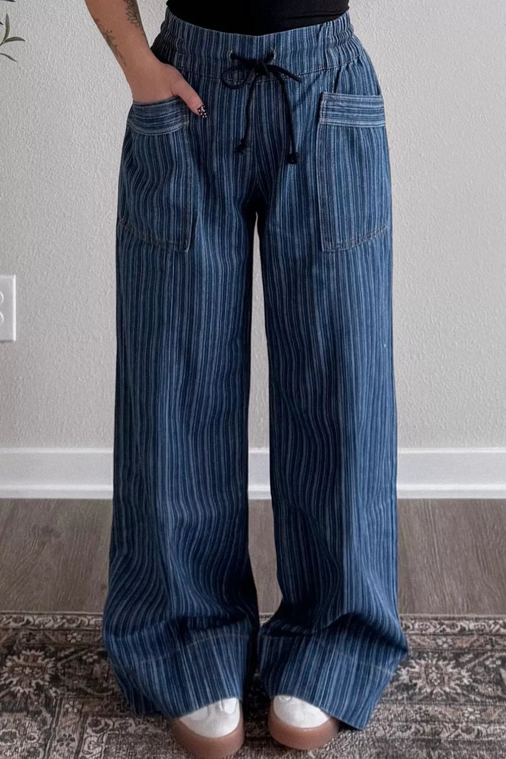 Striped Wide-Leg Jeans Secondary image