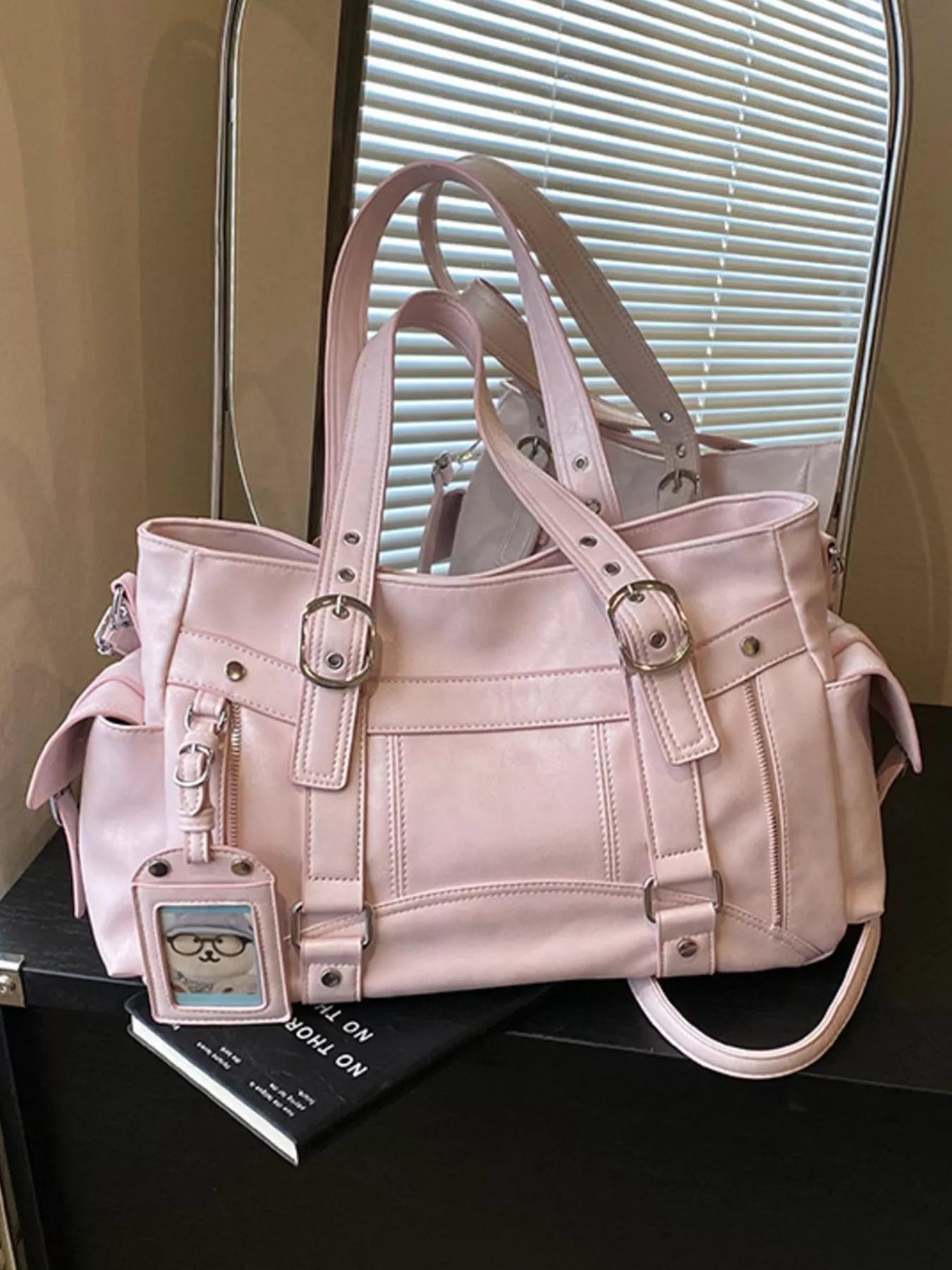 Buckle Decor Shoulder Bag Secondary image