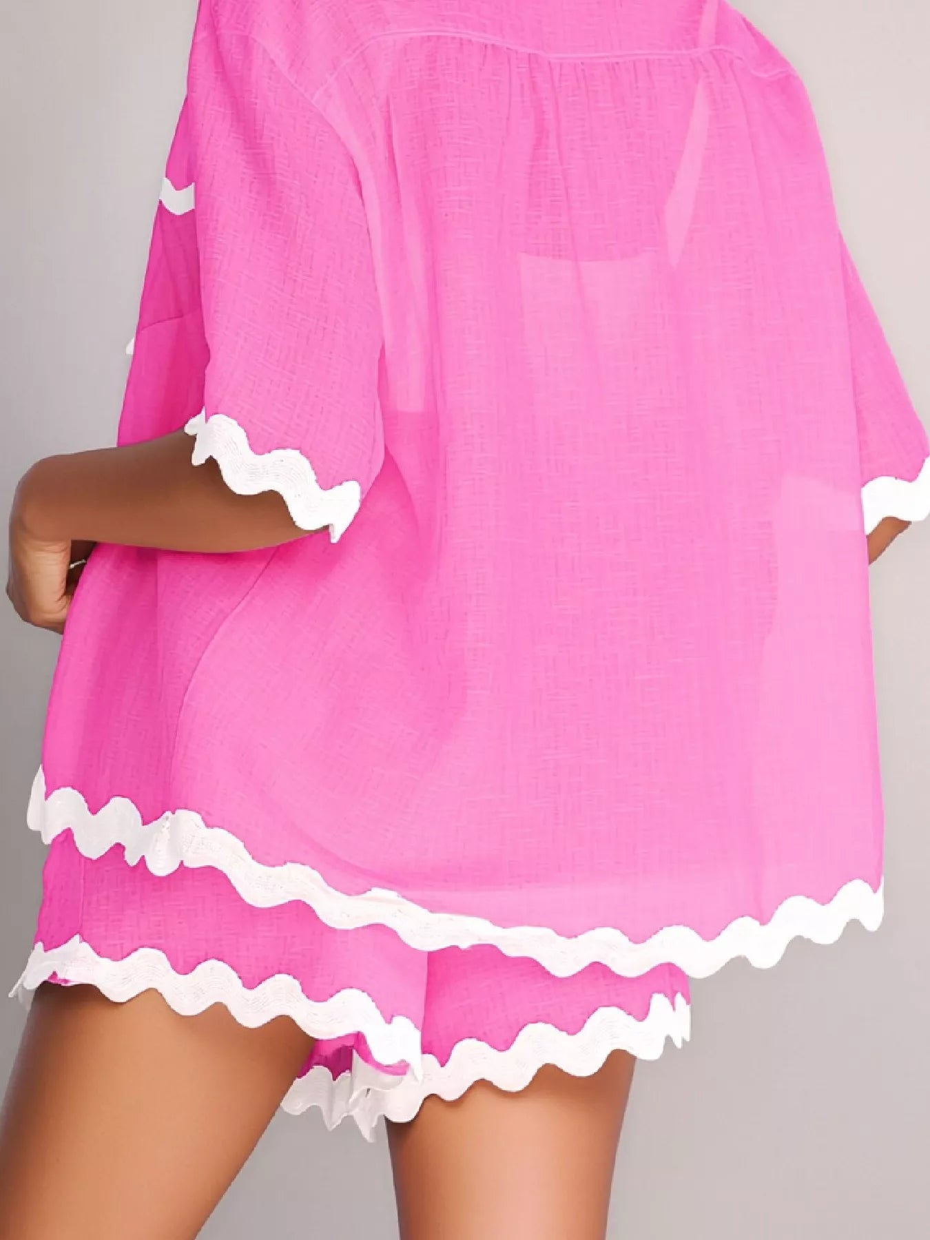 Contrast Scalloped Trim Shirt and Shorts Set Secondary image