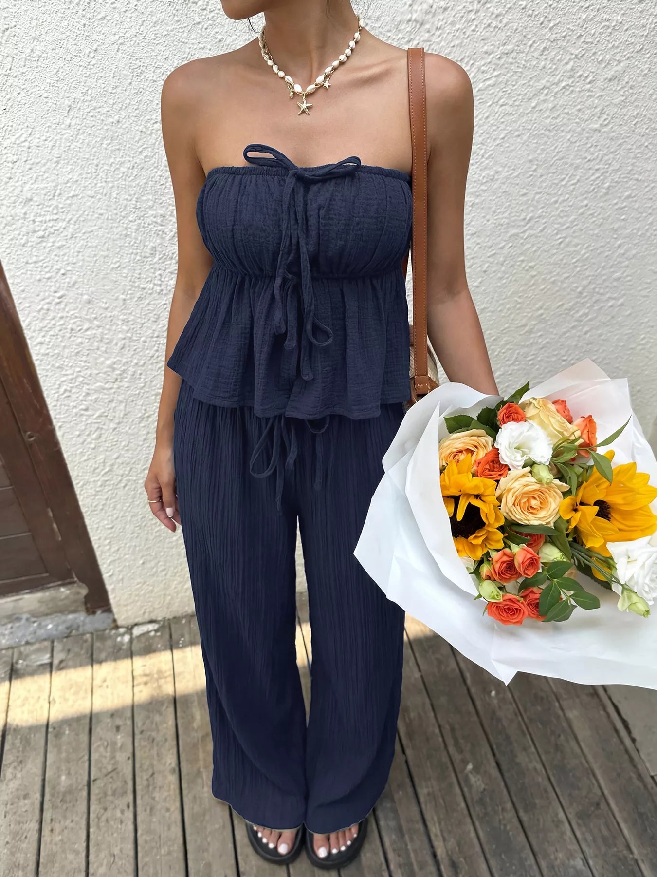 Textured Tube Top & Wide Leg Pants Set Secondary image