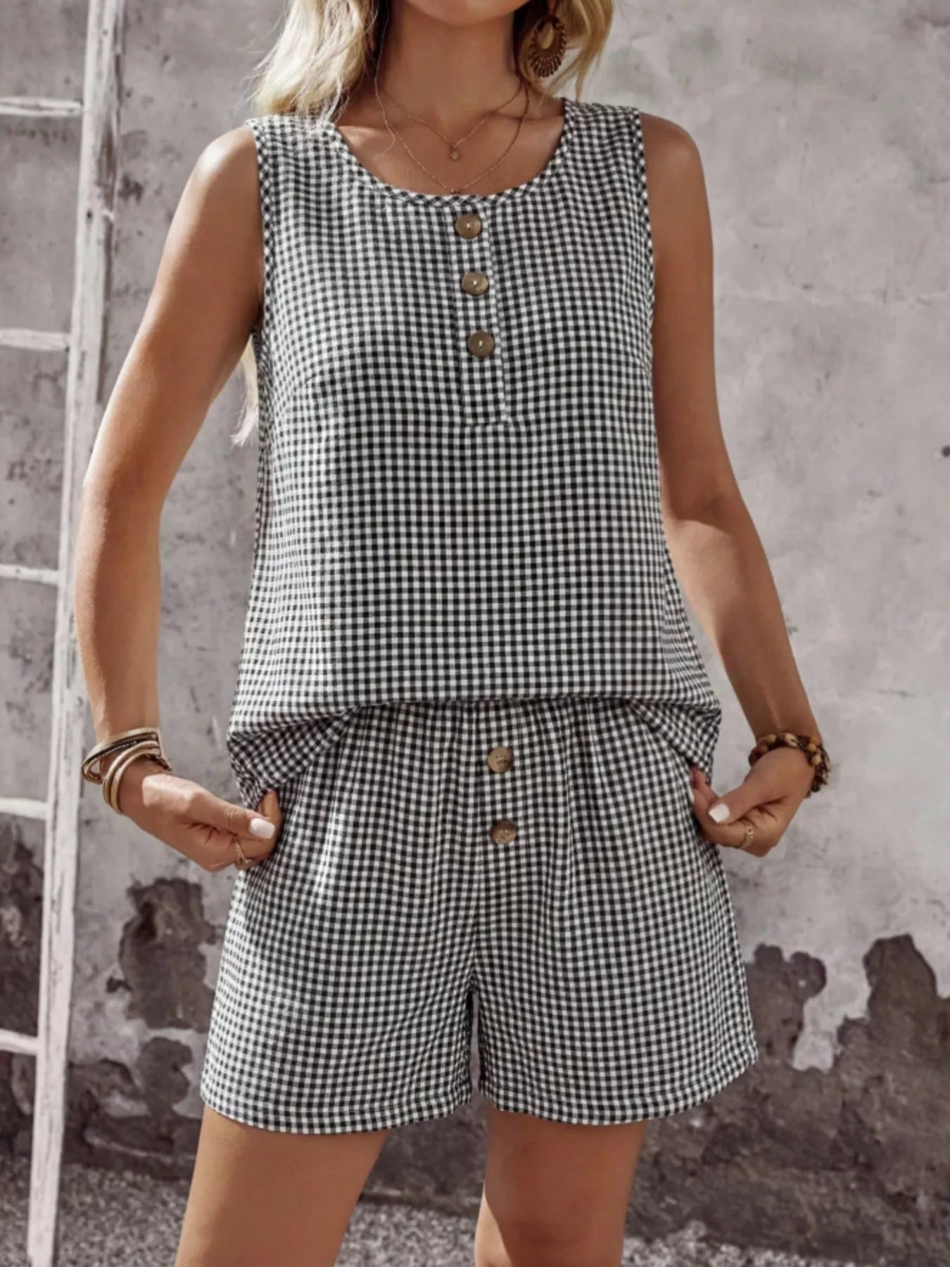 Gingham Sleeveless Top & Shorts Set Secondary image