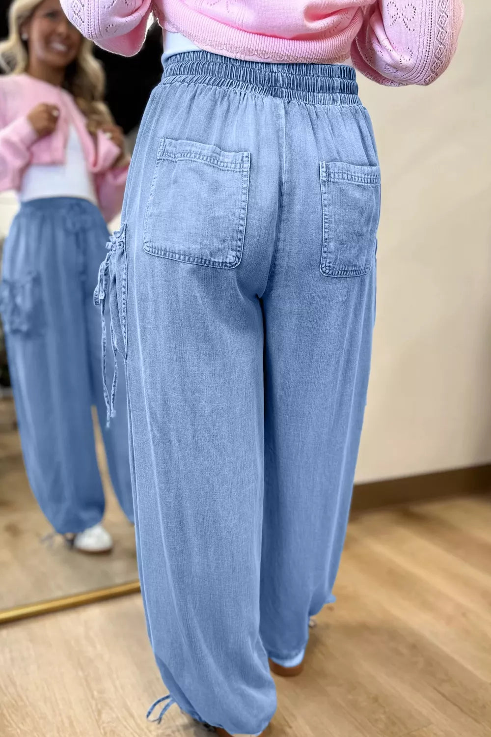 Drawstring Elastic Waist Pocketed Loose Jeans Secondary image