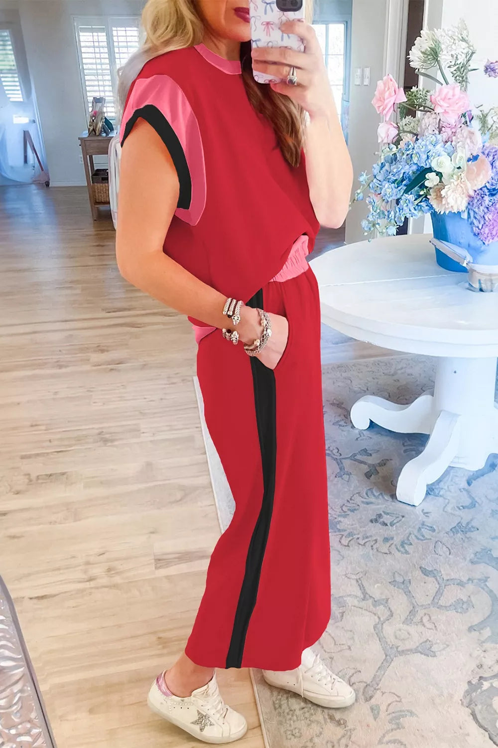 Color Block Detail Tee and Pants Two-piece Set Secondary image