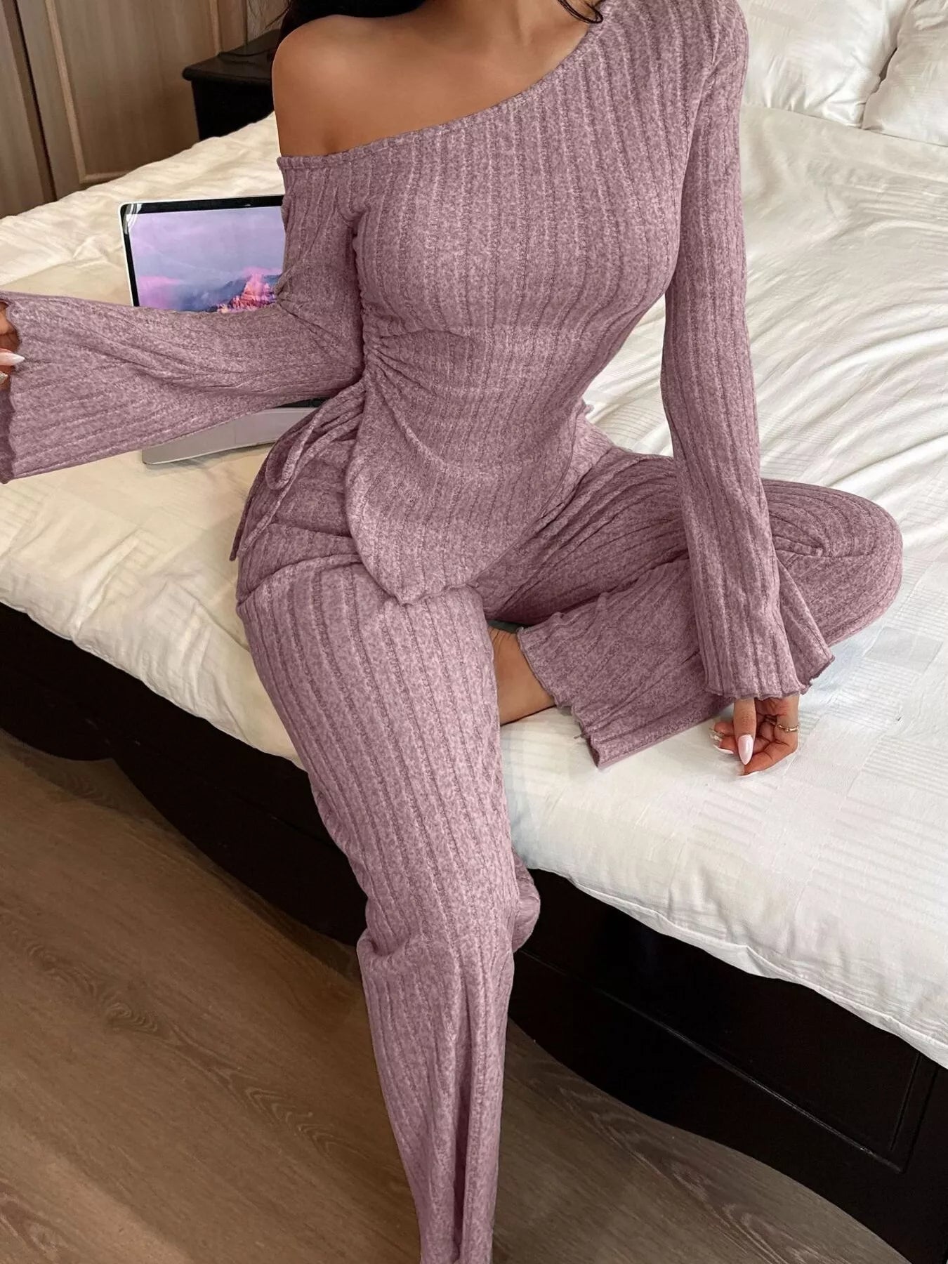 One-Shoulder Ribbed Knit Top and Pants Set Secondary image