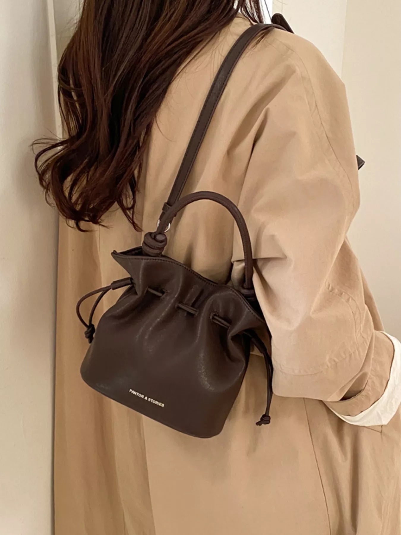 Drawstring Bucket Crossbody Bag Secondary image