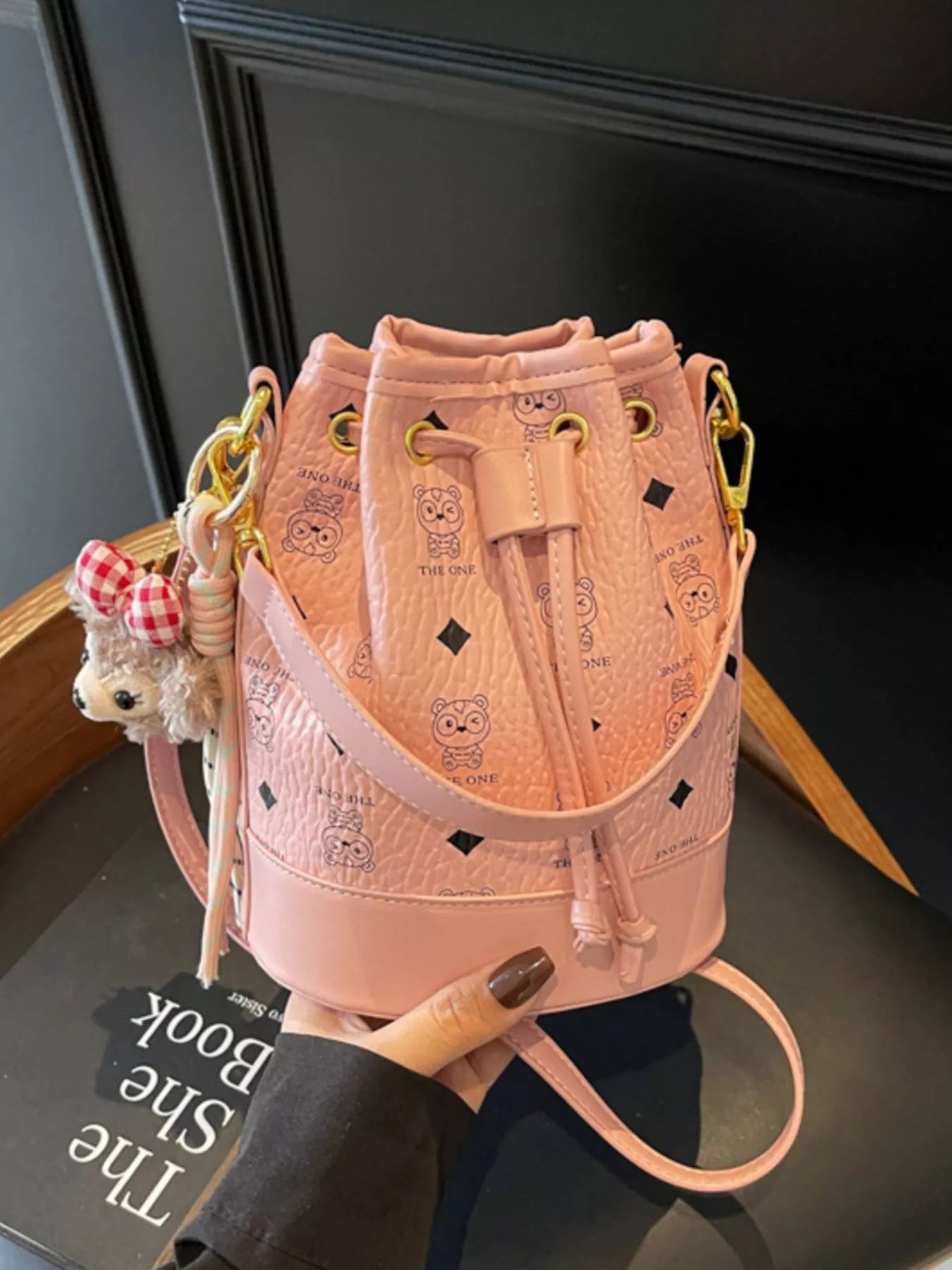 Drawstring Bucket Crossbody Bag Secondary image
