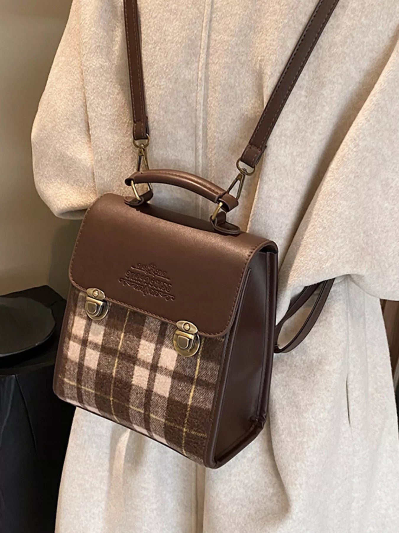 Vintage Plaid Flap Backpack Bag Secondary image