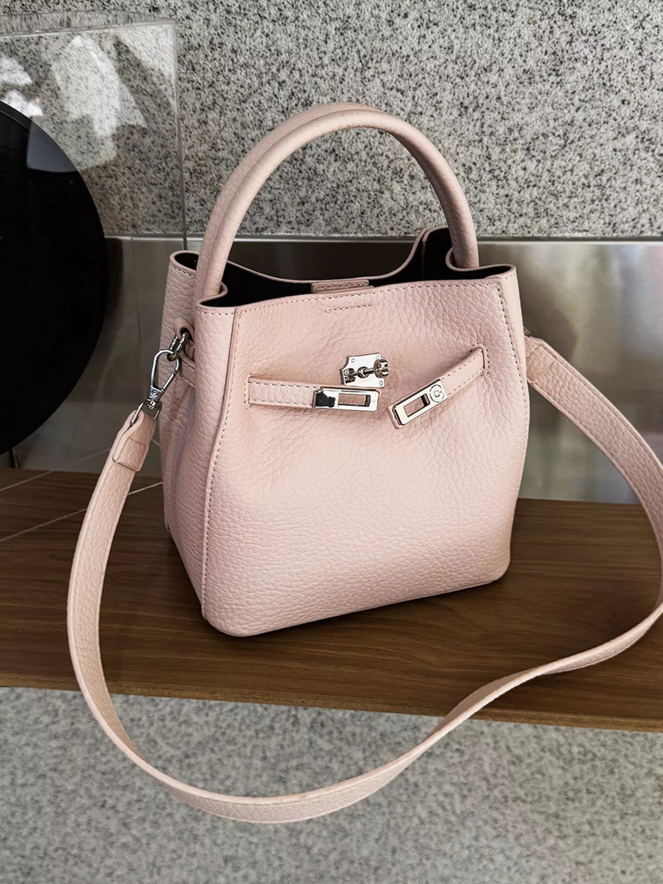 Leather Bucket Crossbody Bag Secondary image