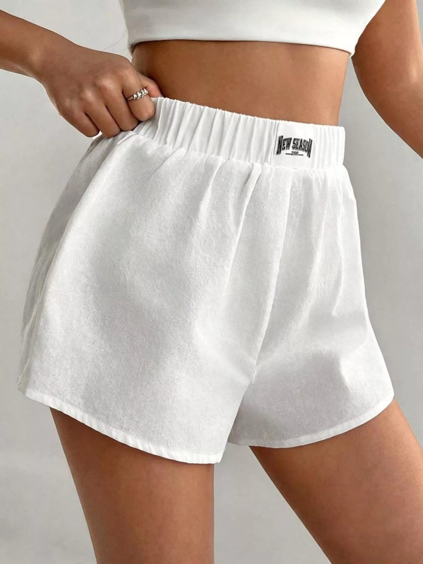 Elastic Waistband Casual Shorts Secondary image
