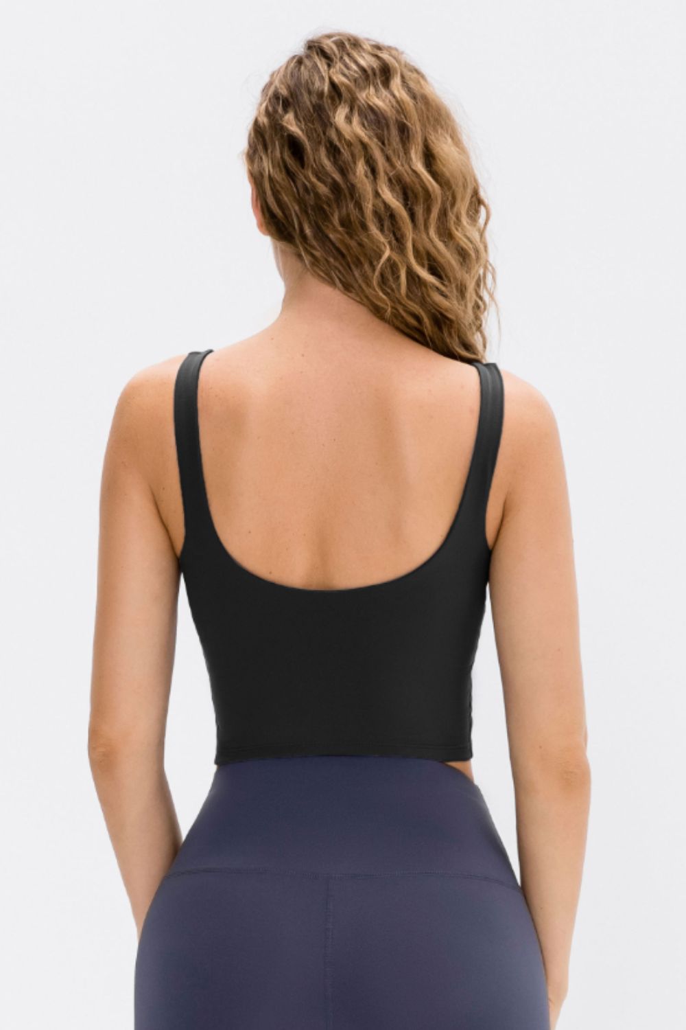 Cropped Scoop Neck Active Tank Top Secondary image