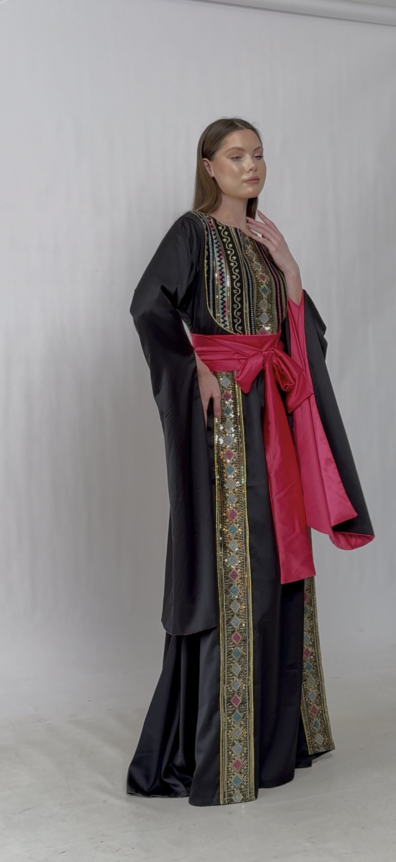 Oriental Elegance Statement Kaftan Secondary image