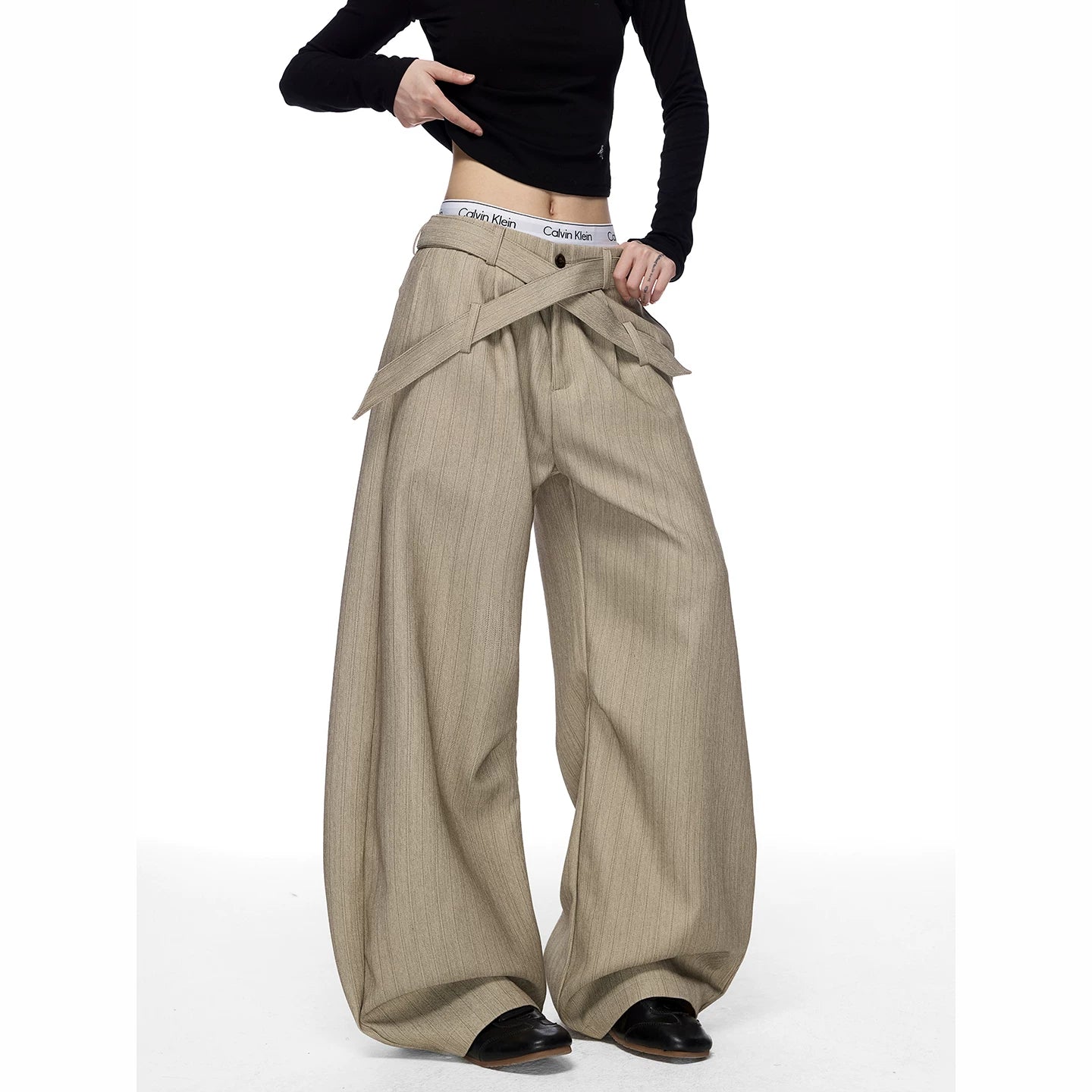 https://img.alicdn.com/imgextra/i2/2213770517496/O1CN017j2tD625FE2qJOoSf_!!4611686018427386872-0-item_pic.jpg
