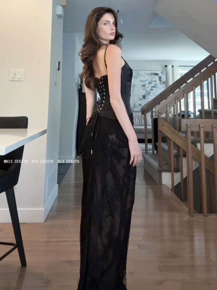 Design Black Lace Hip-Accented Long Slip Dress