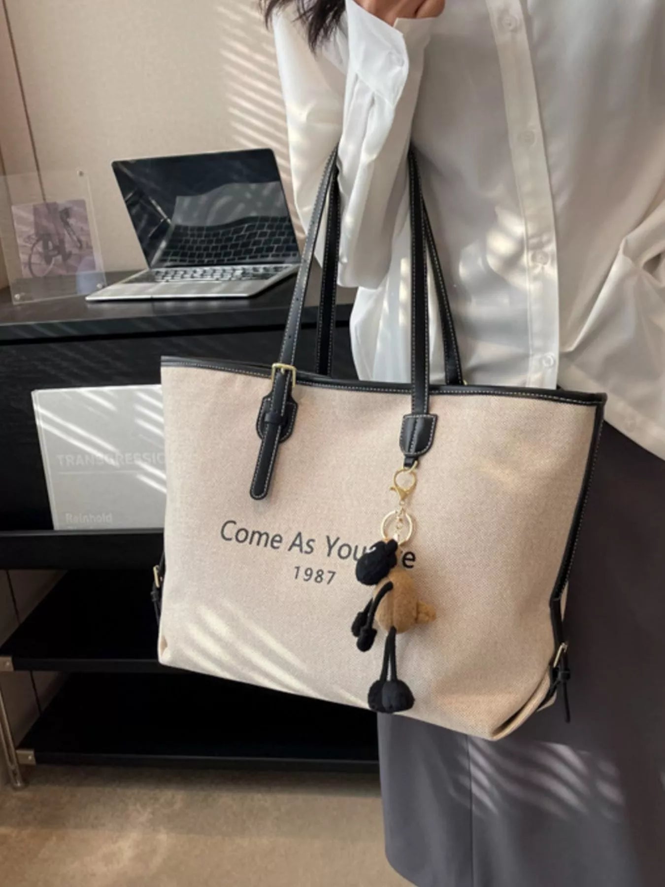 Canvas Tote Shoulder Bag with Charm Secondary image