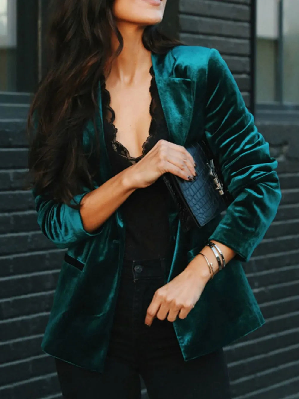 a6b0b4b8-5d81-4522-b257-4882192c8337-Max Main image